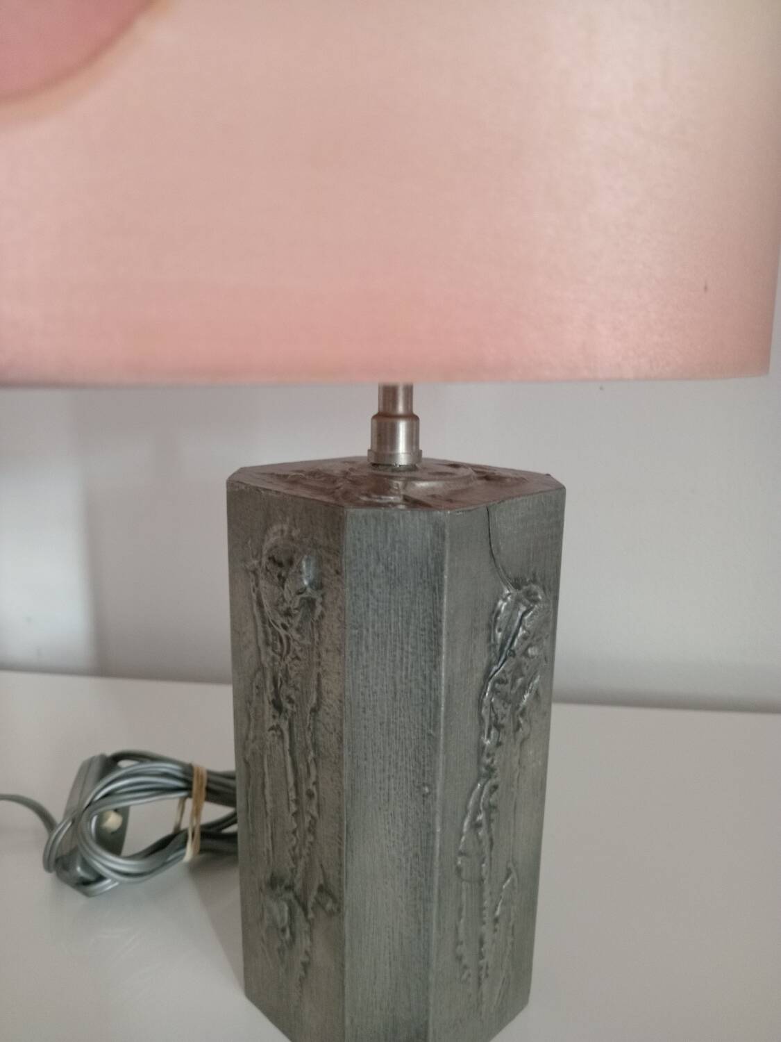Table lamp