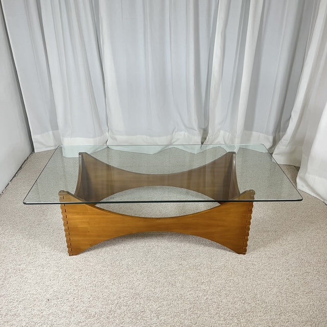 Sculptural coffee table in mahogany and glass – Europe, 1970s