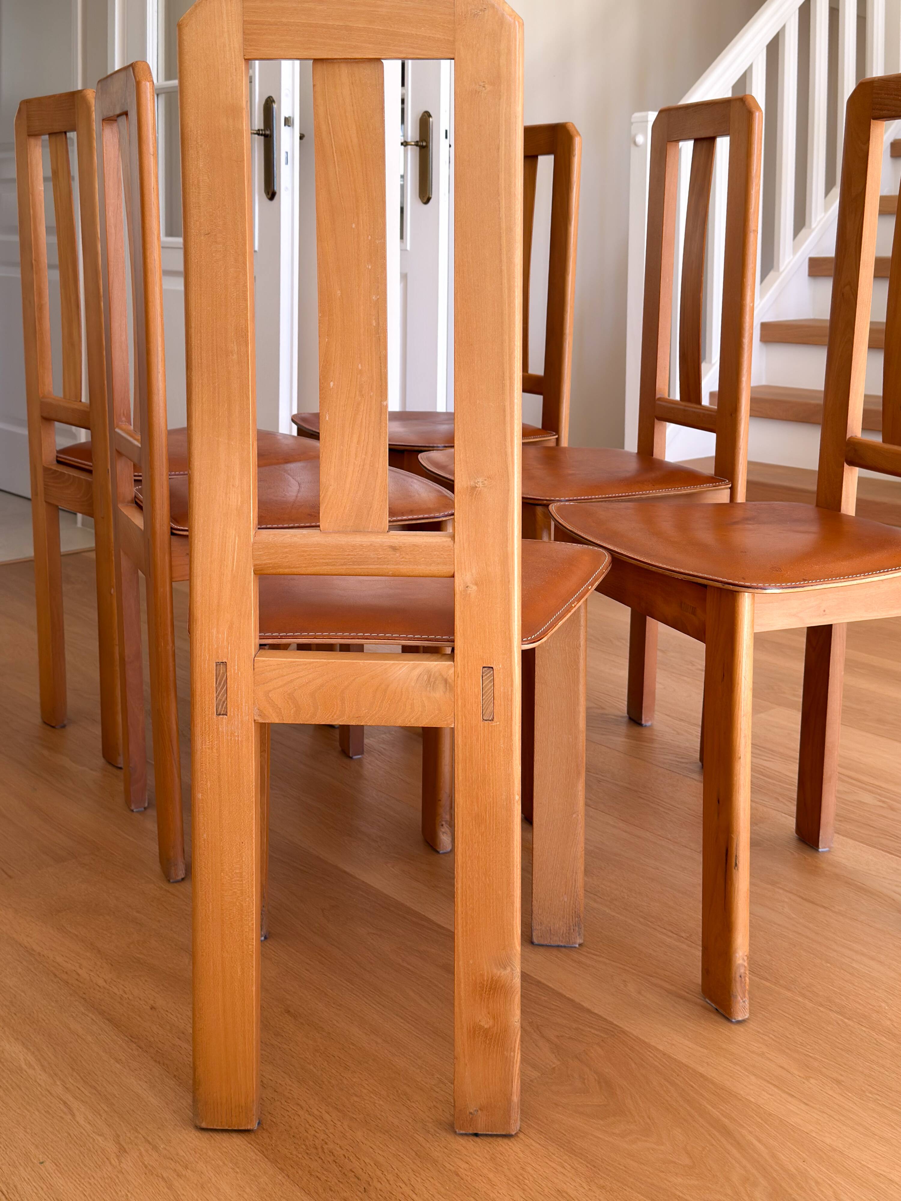 Set of 6 SENAC chairs in solid French elm + Leather
