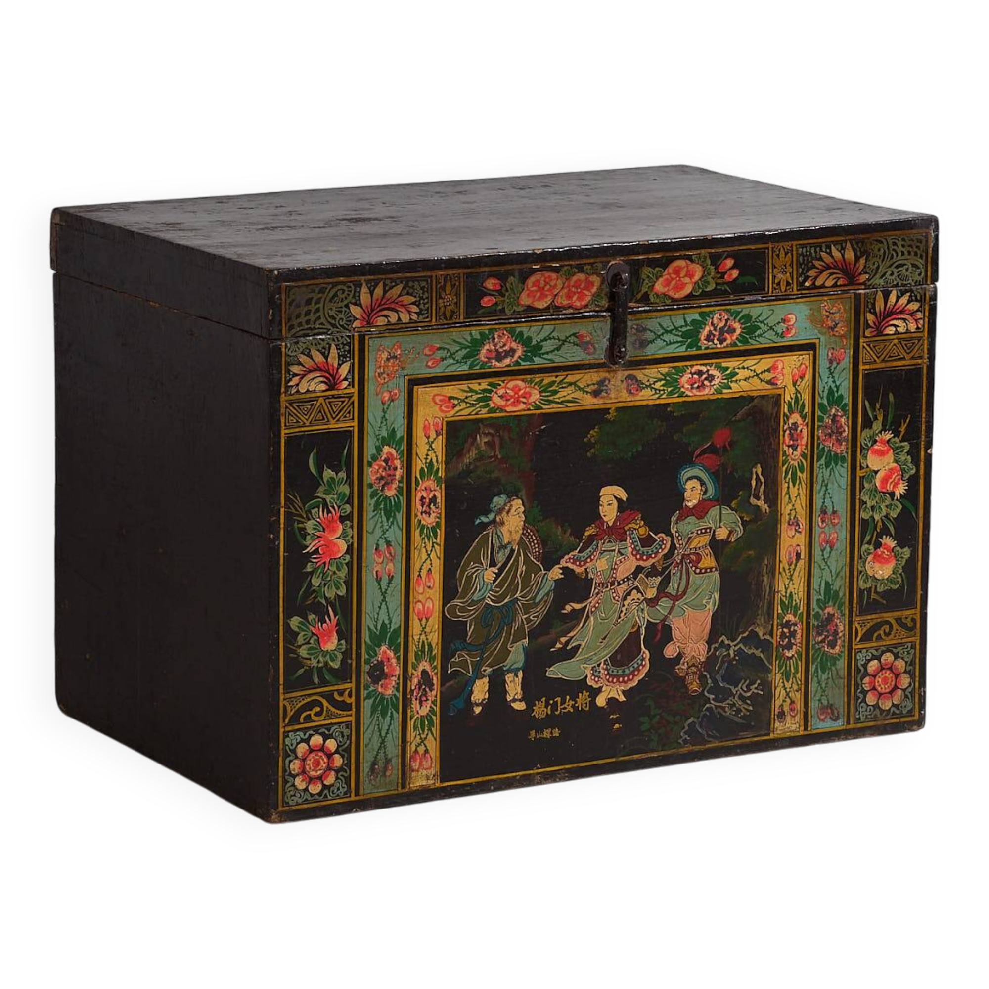 Antique oriental chest with painting of the warrior Yang Mulan (c.1900) #9
