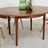 Round extendable teak table 1970