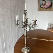 Grand vintage chandelier