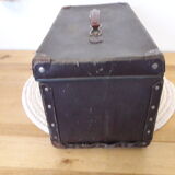 Valise en carton bouillie