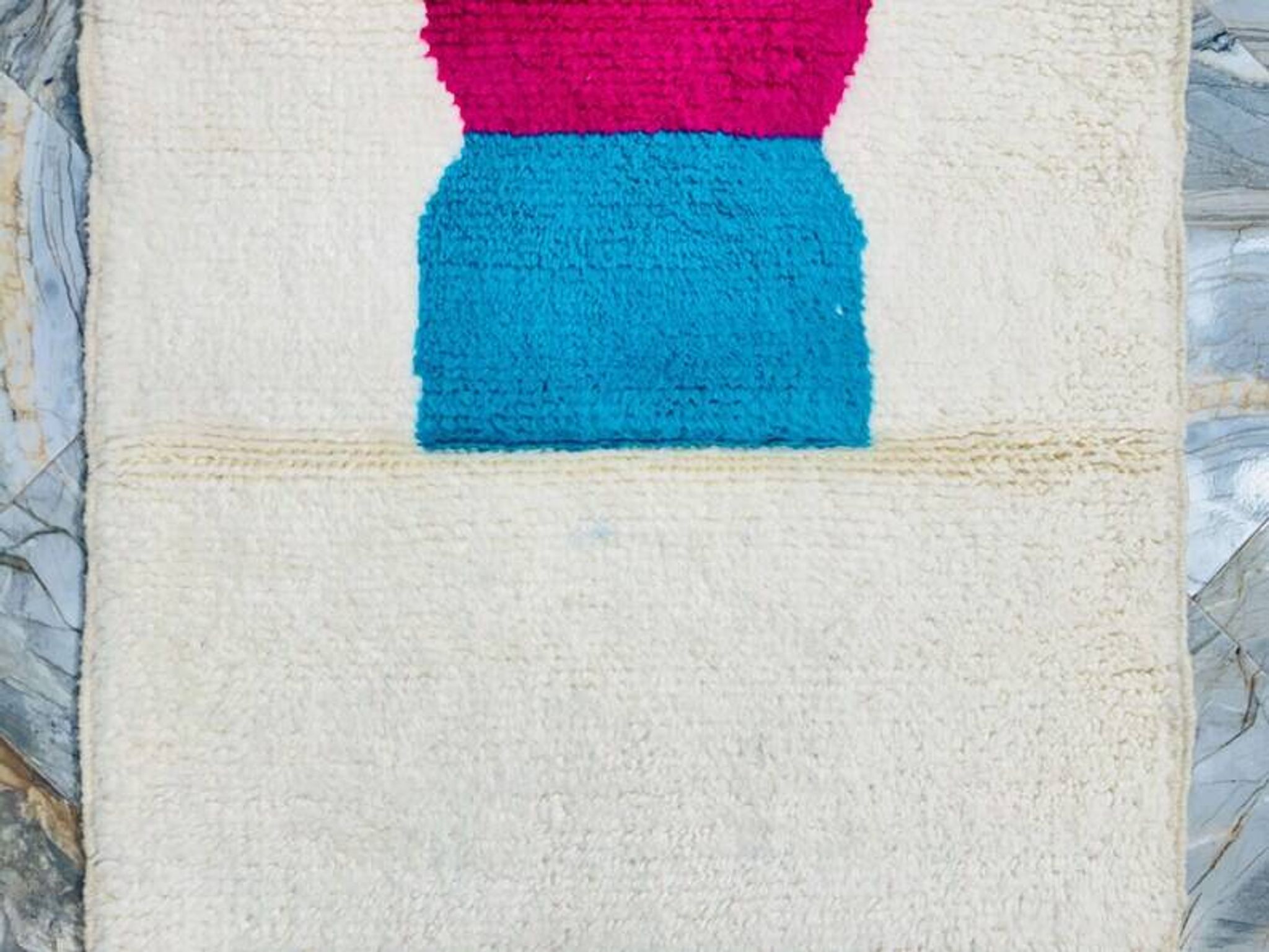 Handmade pure wool rug, size 100 x 200 cm