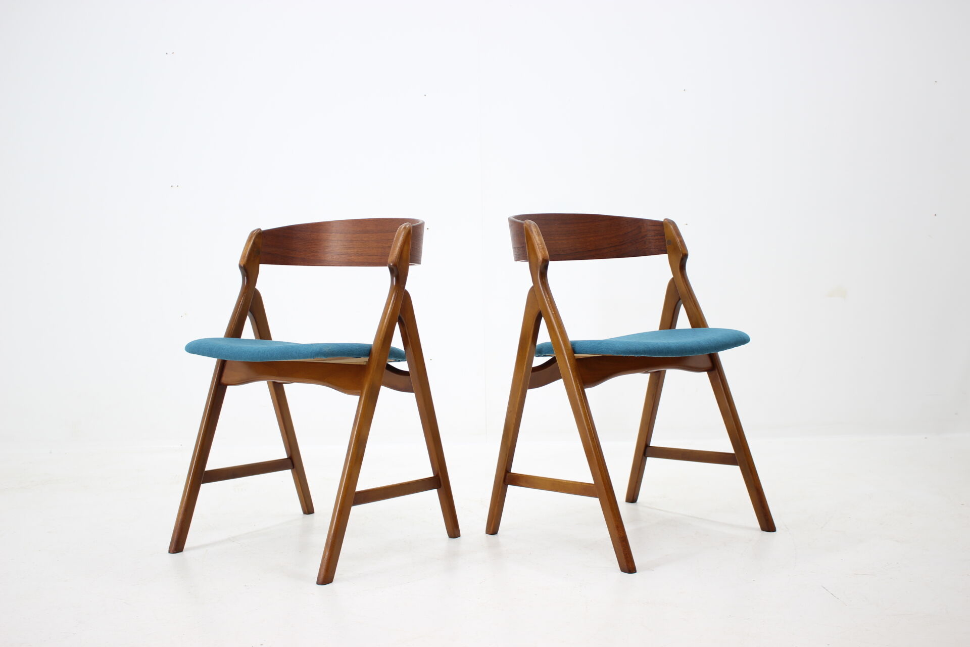 1960s Dining chairs by Henning Kjaernulf for Boltinge Støle Møbelfabrik, set of 4
