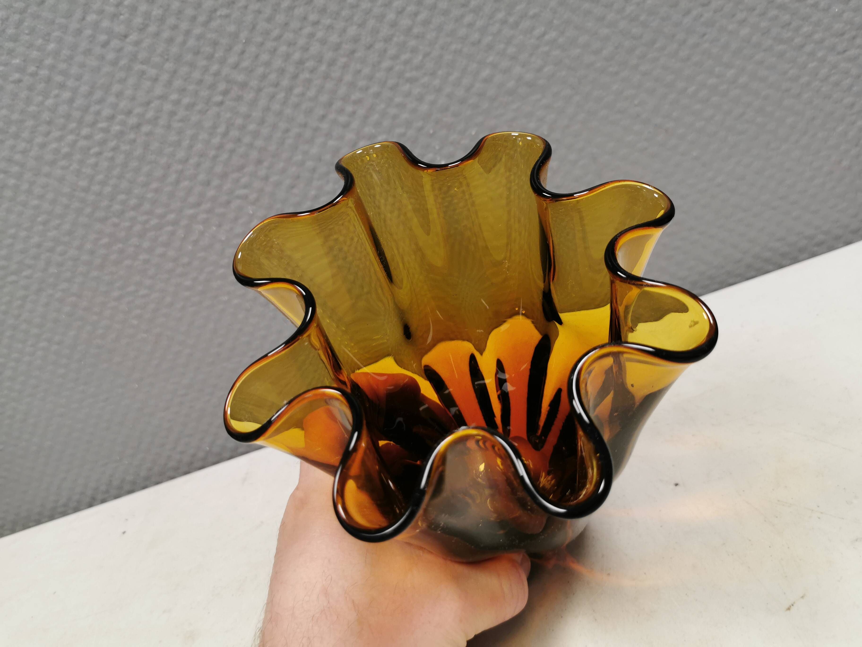 Beautiful ‘folded’ vase in amber-coloured glass. 1980-90s Finland