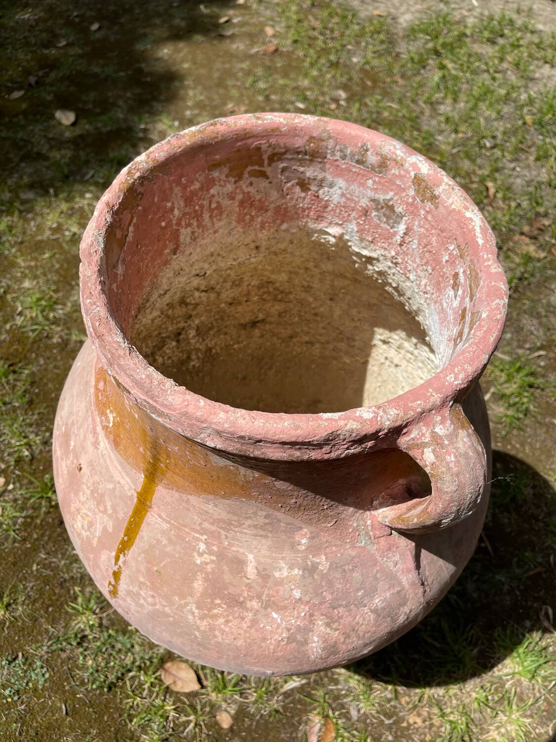 Ancient terracotta pottery jar