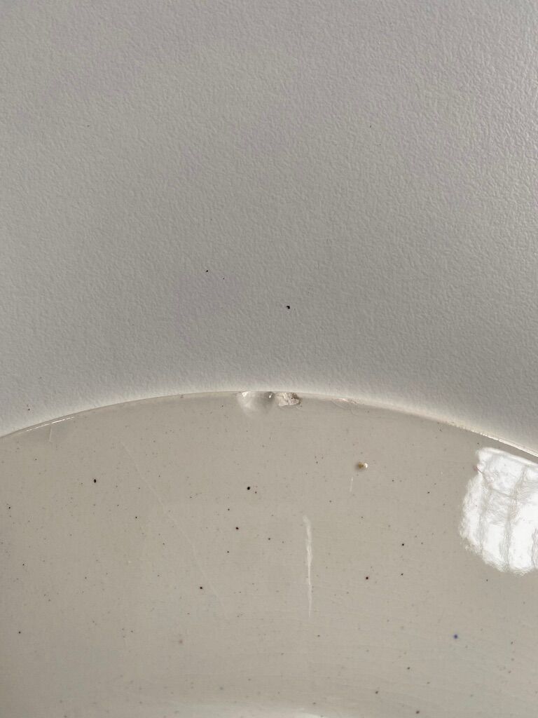 5 red decoration plates