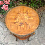 Marquetry pedestal table