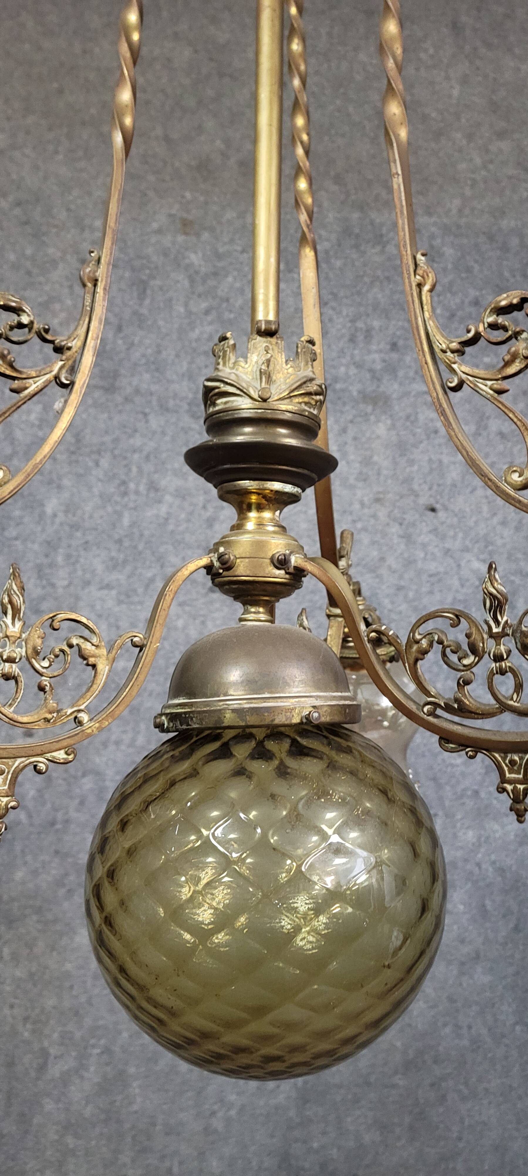 Large Napoleon III period chandelier in bronze and gilt brass