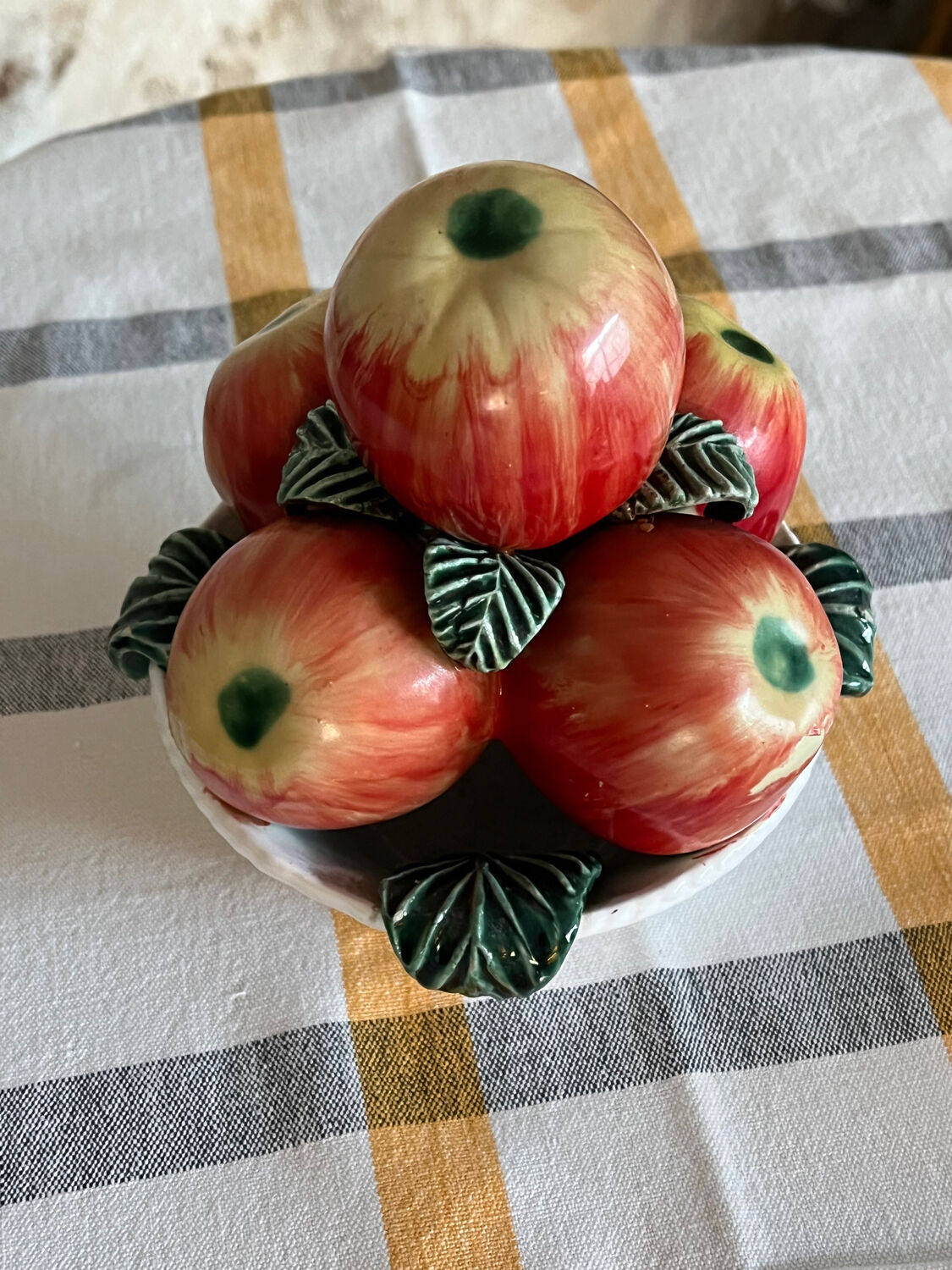 Apple cup still life slip