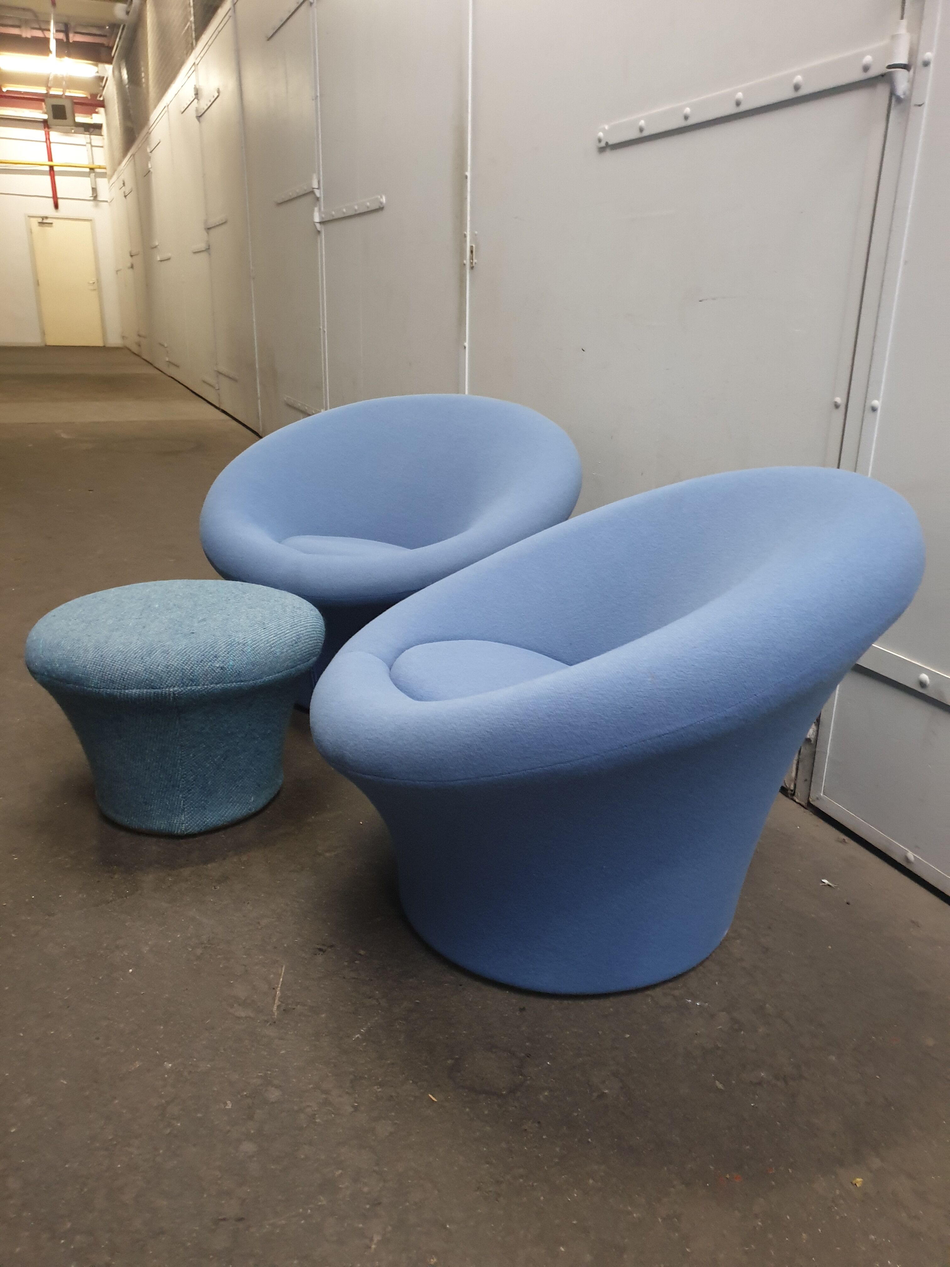 Pair of Mushroom armchairs with ottoman by Pierre Paulin for Artifort