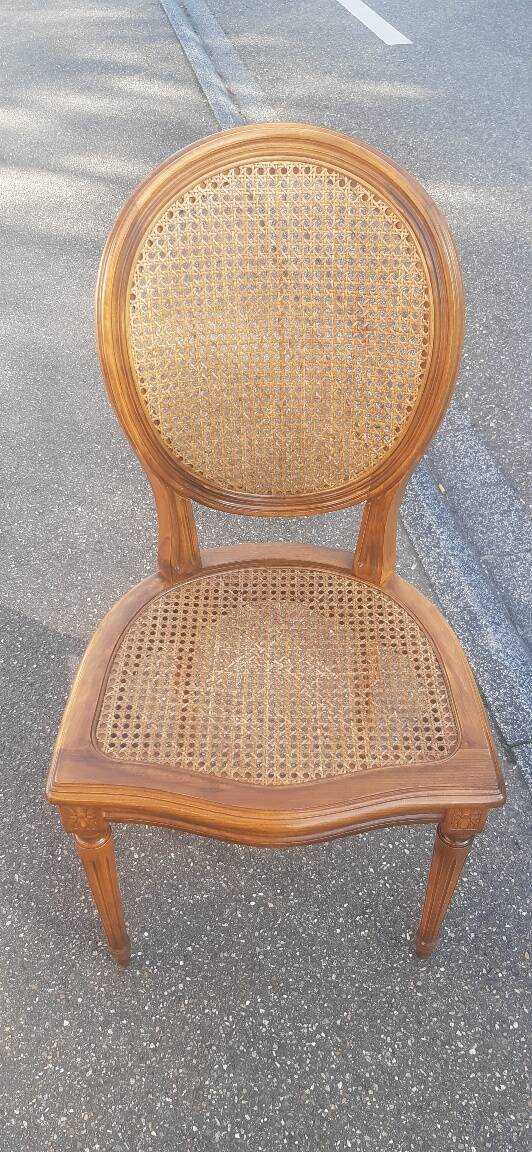 Set of 6 Louis XVI style medallion chairs
