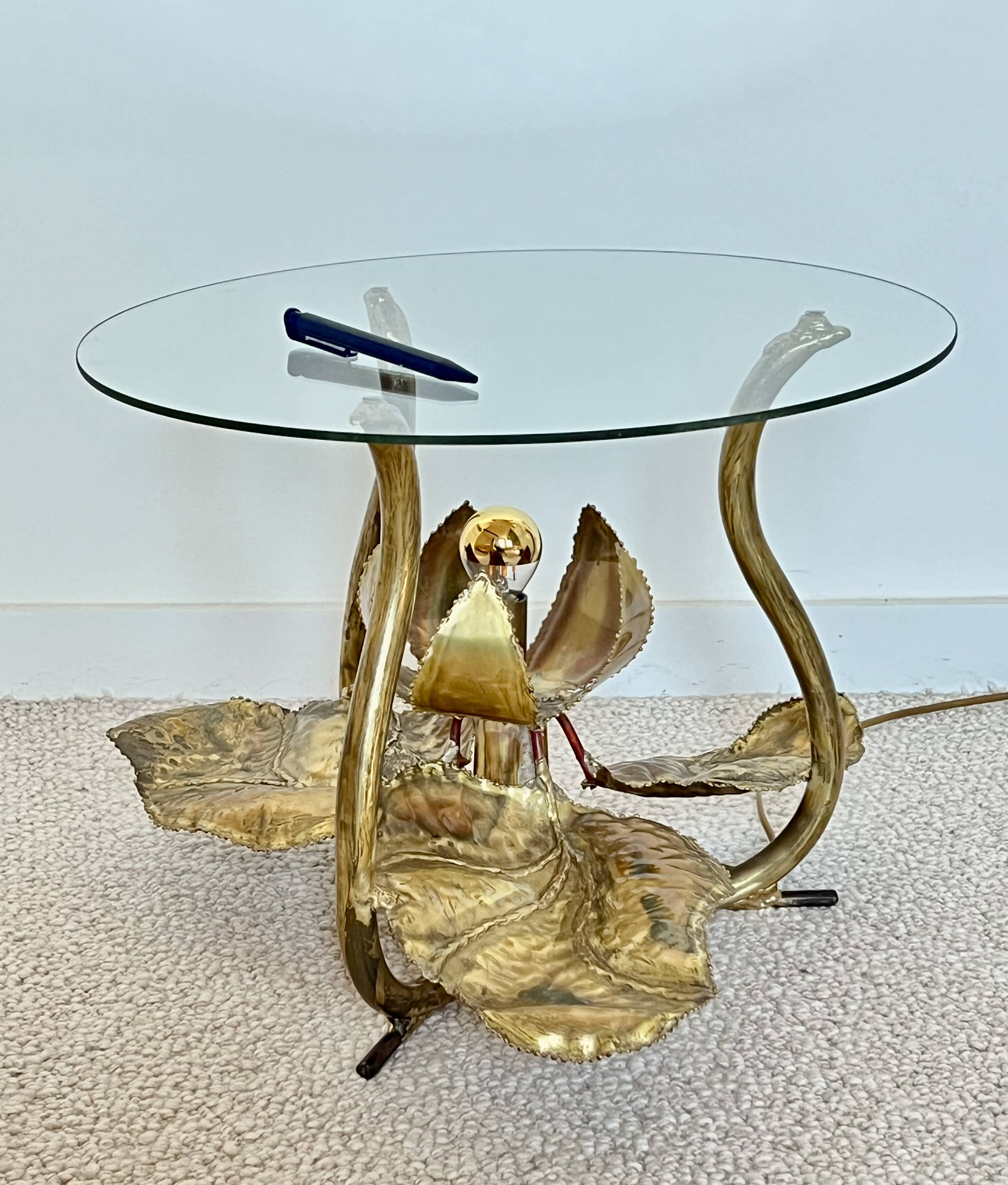 "Nénuphars" illuminating coffee table Maison Honoré Paris, France 1970s