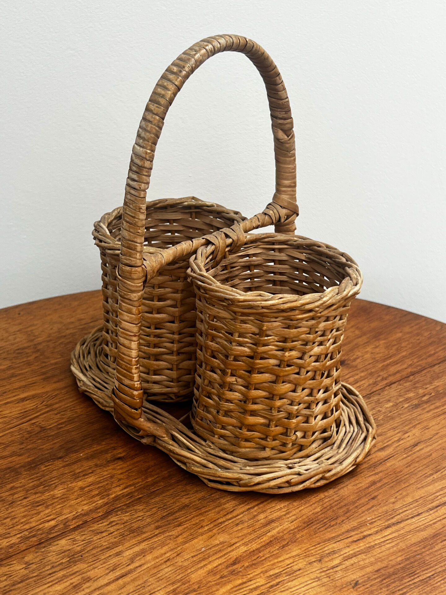 Wicker basket 1950s/60s