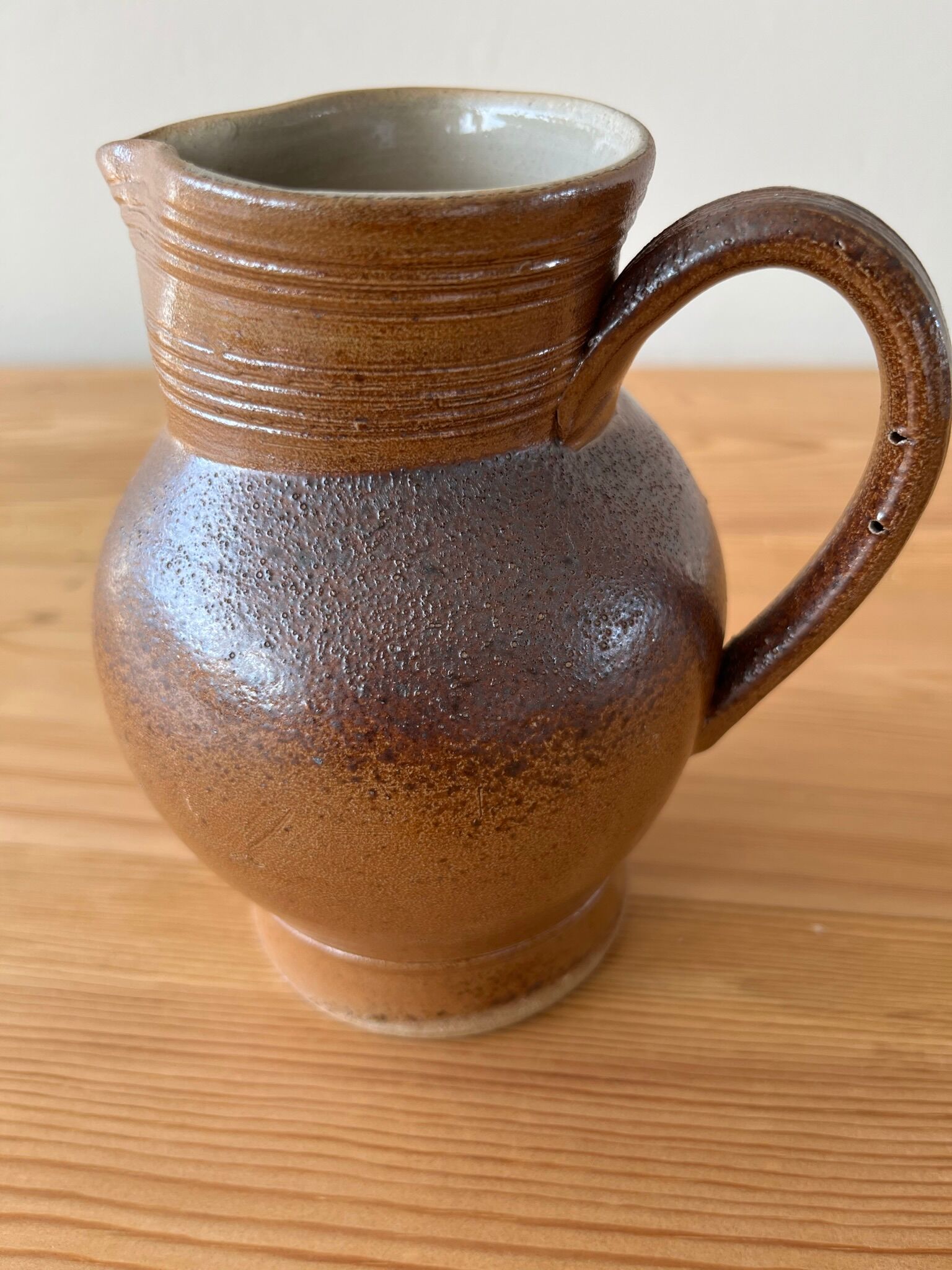 Pitcher in glazed sandstone