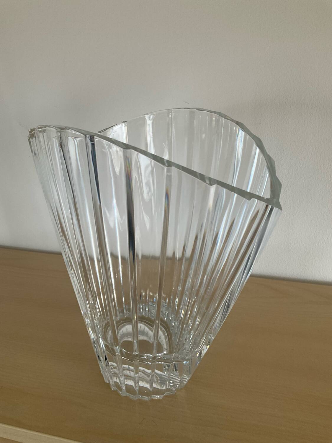 Vintage crystal fan vase