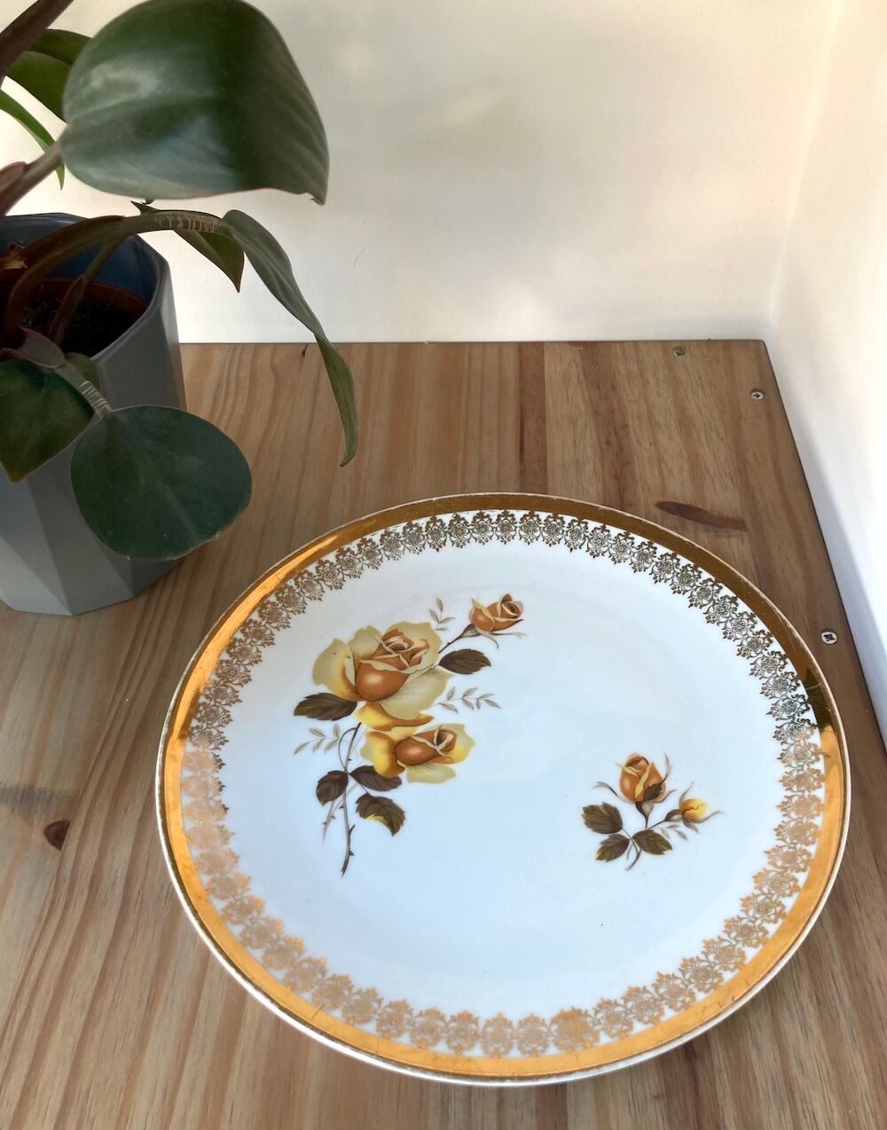 Vintage dish L.E.S Porcelain decorated with roses