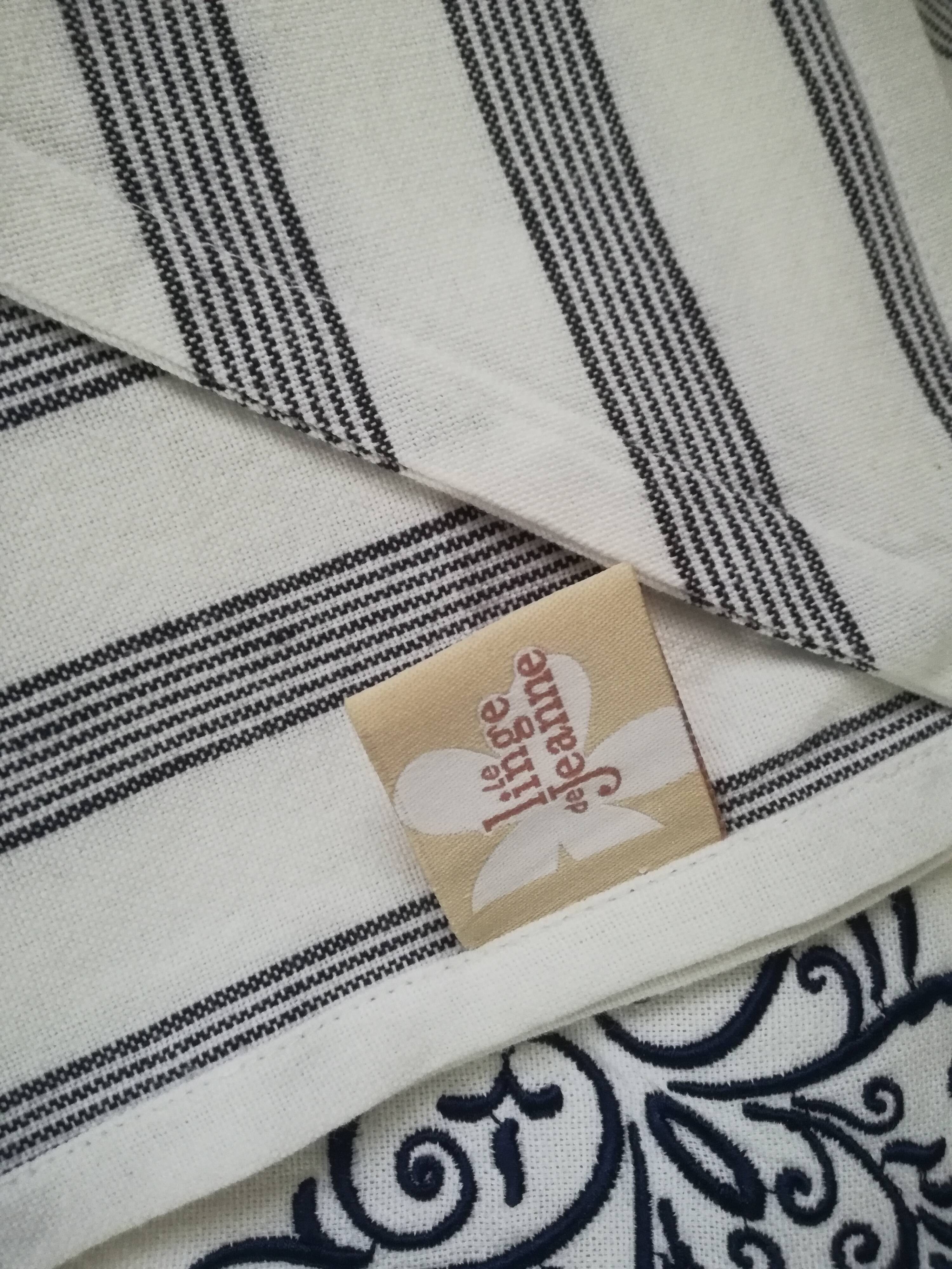 Rect tablecloth. 240 x 150