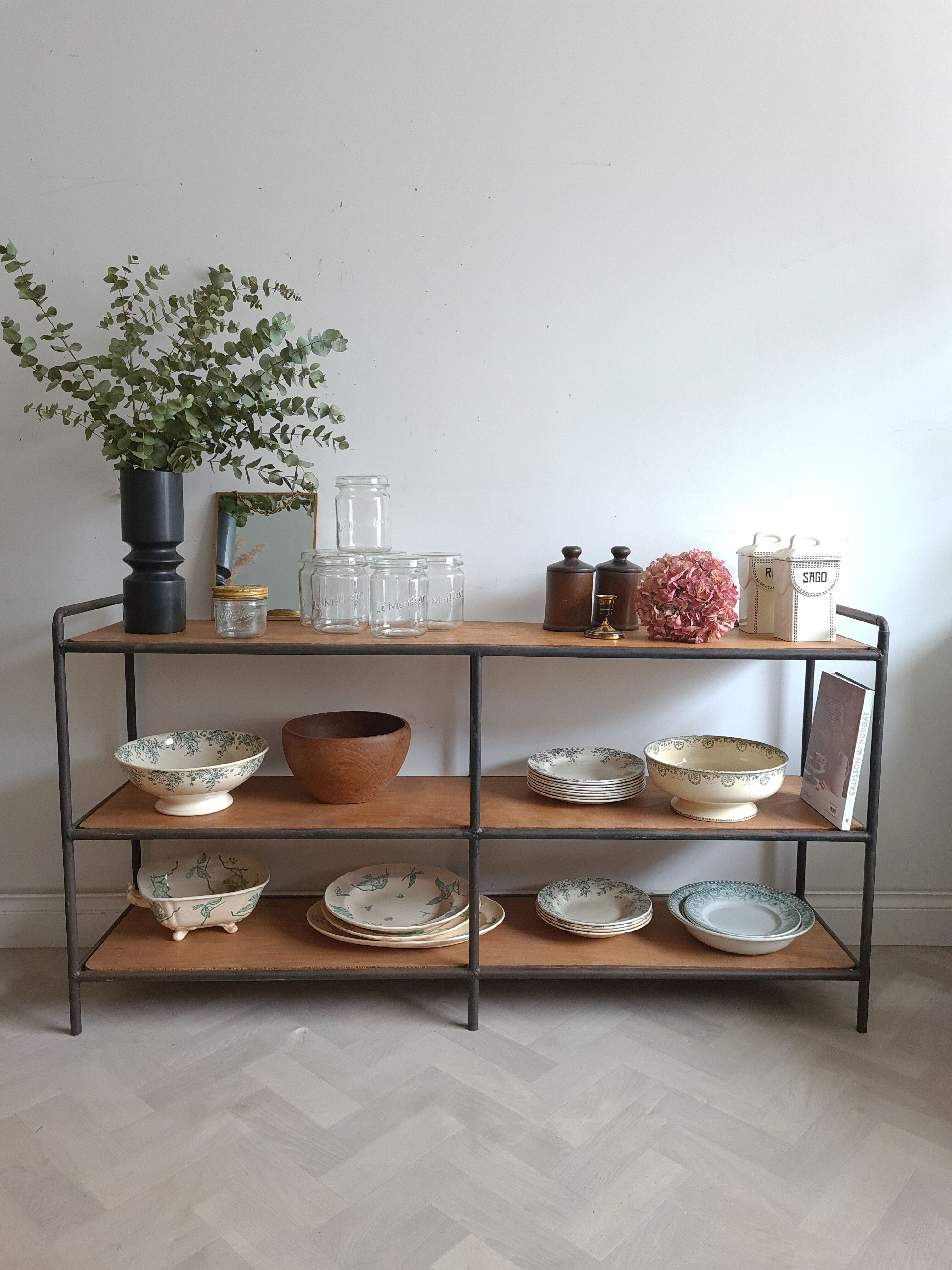 Furniture by trade / florist's floor