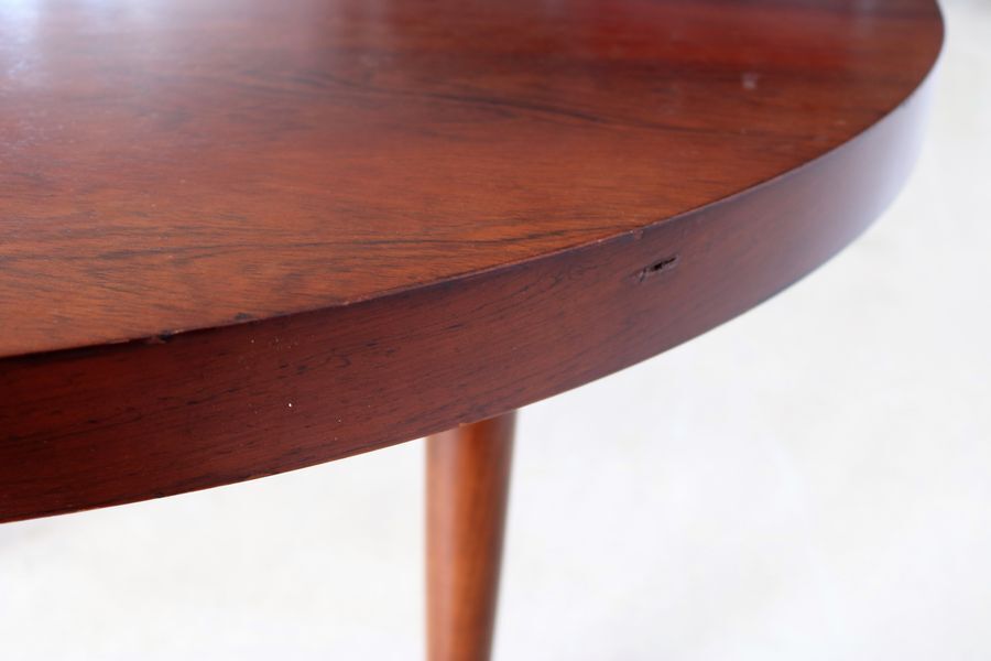 Vintage round coffee table