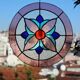 Vitrail circulaire décoratif à motif floral – Verre coloré fait main, Ø 40