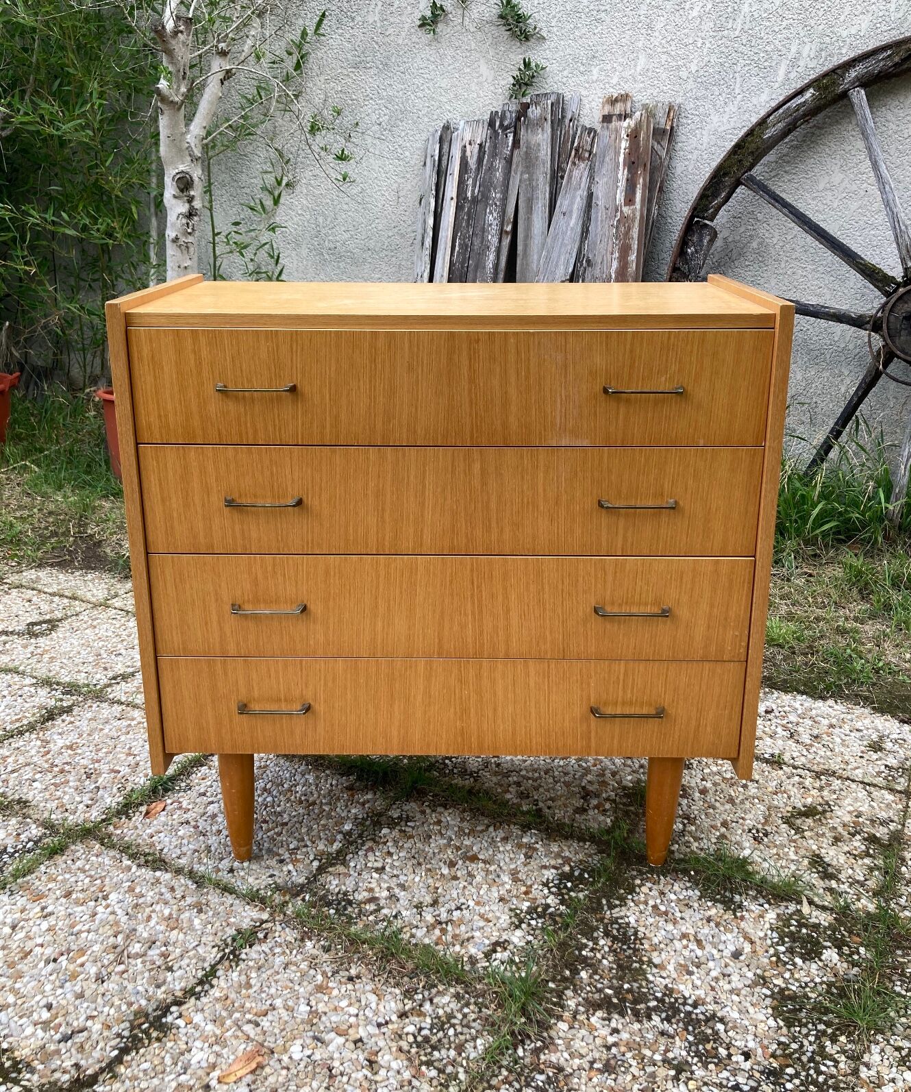 Vintage chest of drawers