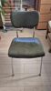 Chaise retro en skaï vert bouteille