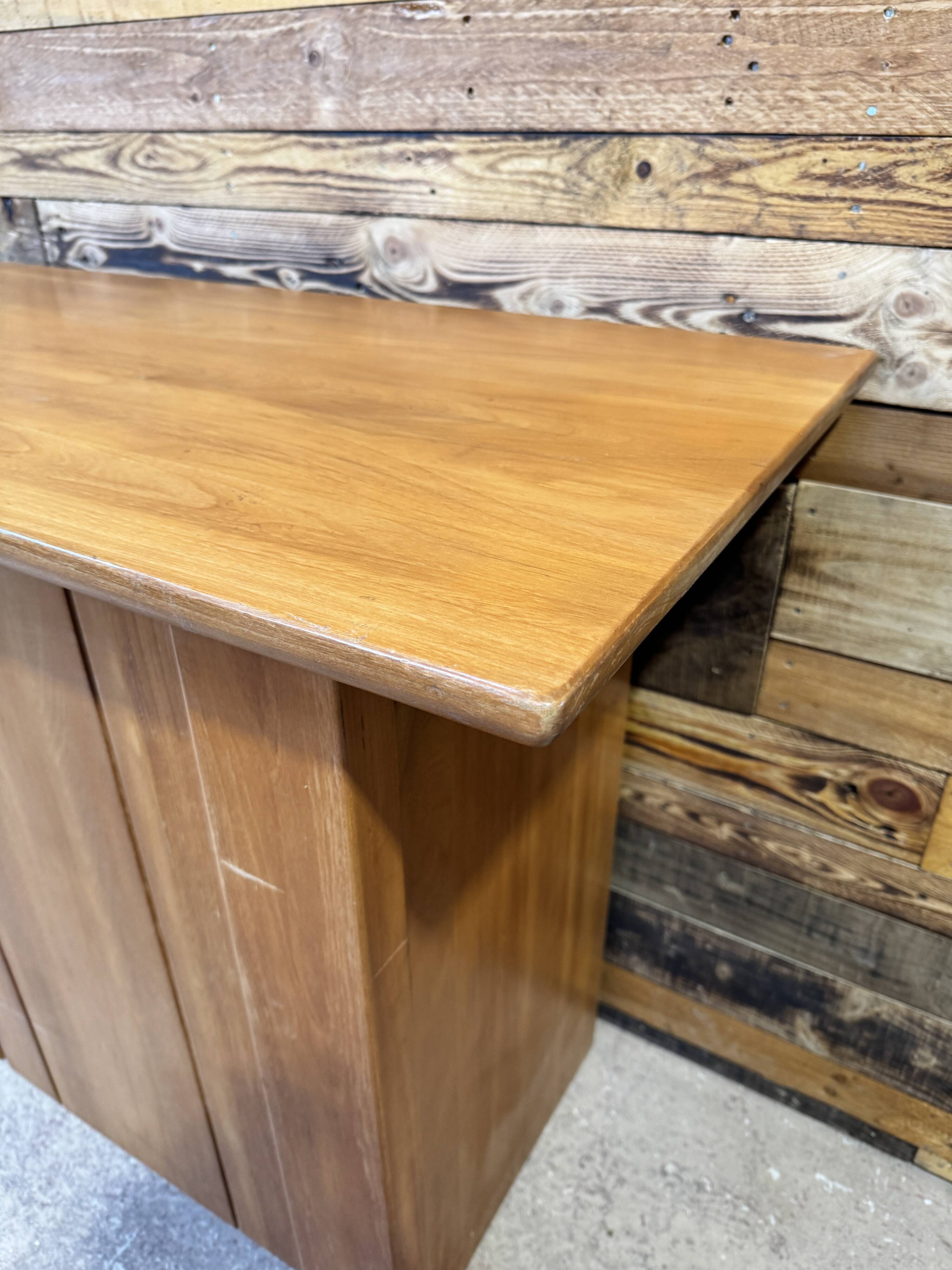 Enfilade in solid elm – 1980s