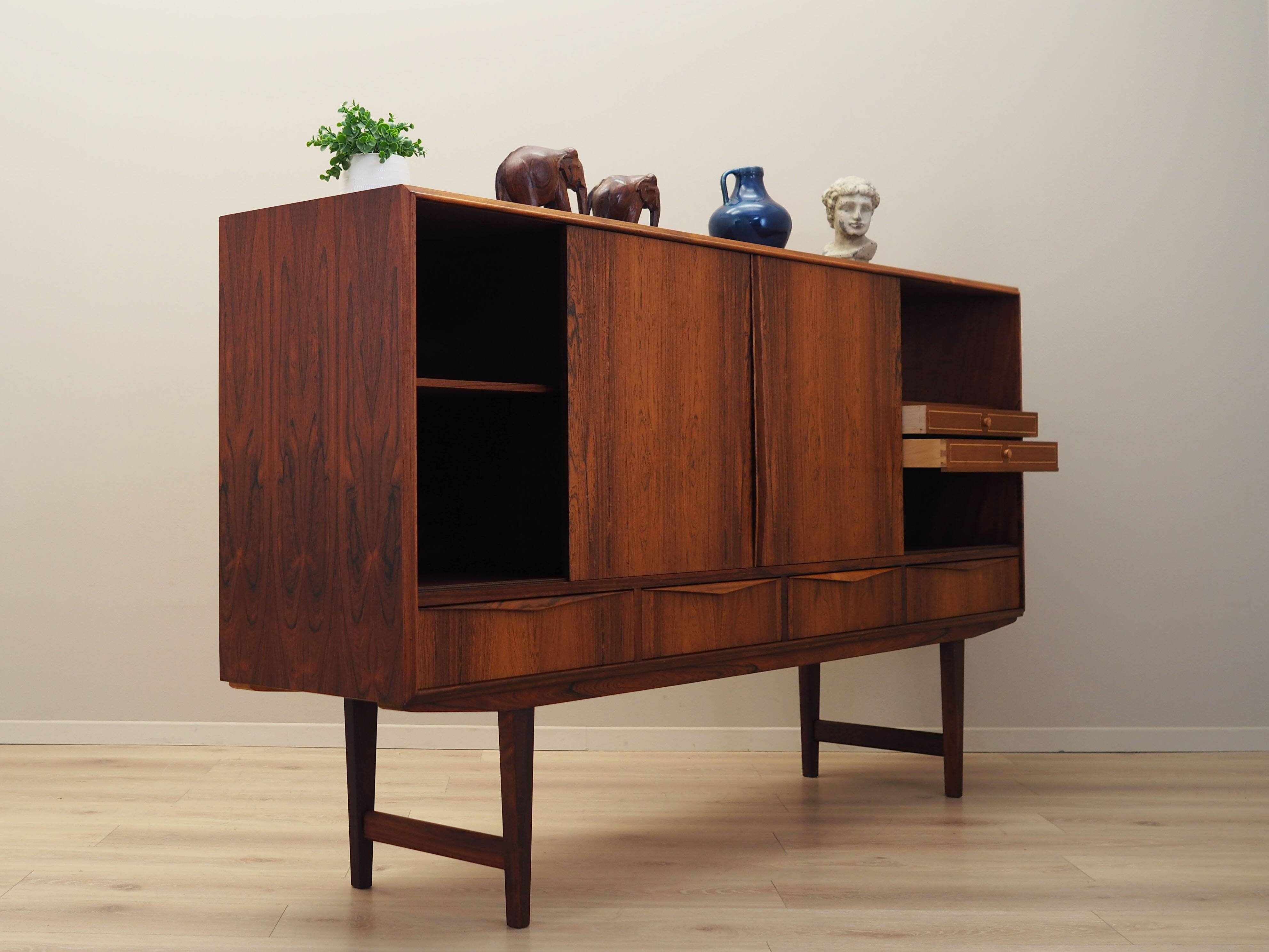 Enfilade en palissandre, design danois, années 1960, designer : E.W. Bach