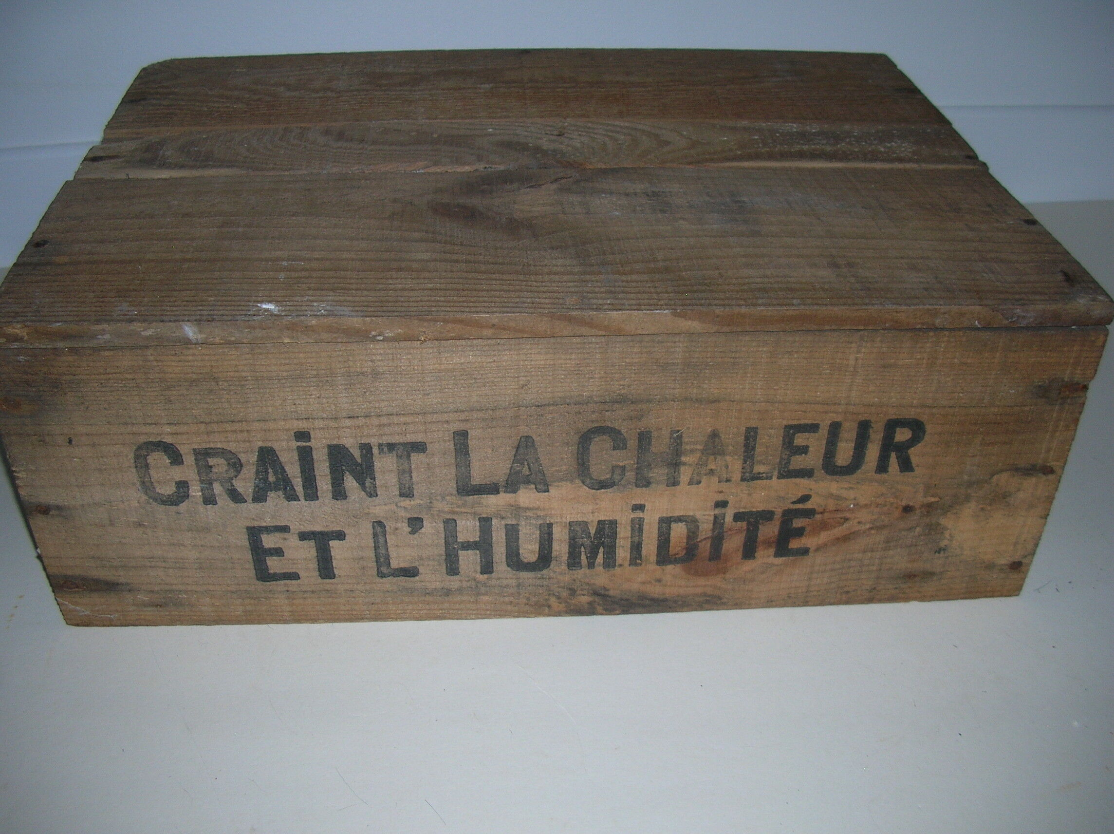 Nestlé wooden crate