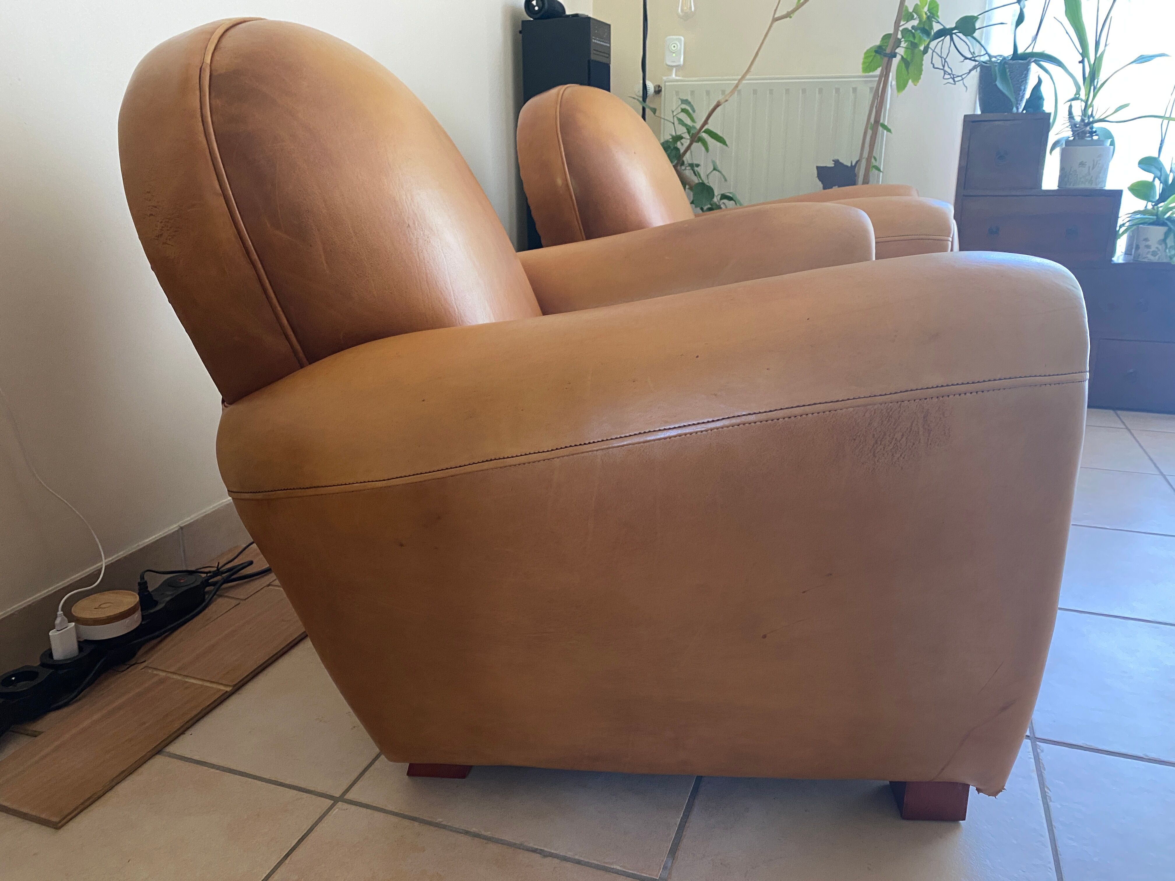 Leather club armchair