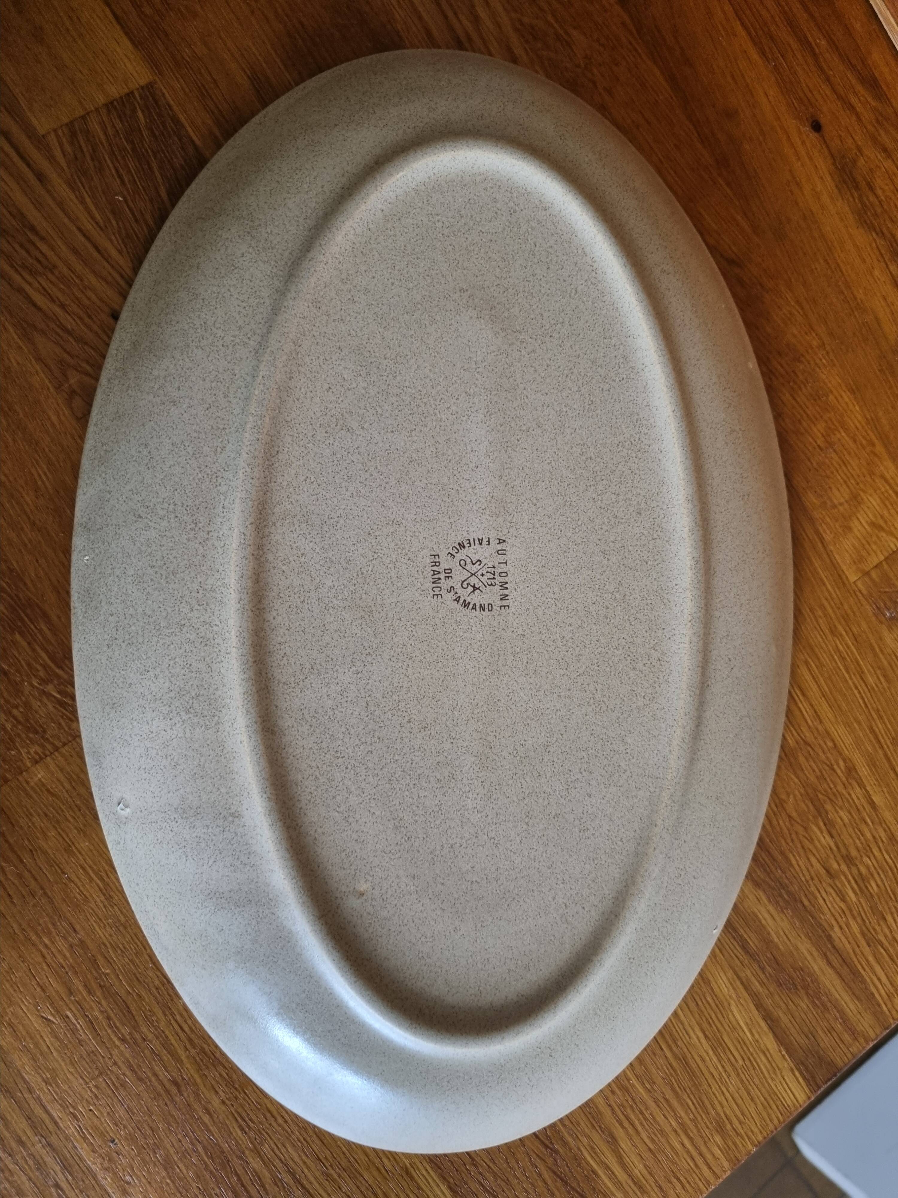 Large oval serving dish in Saint-Amand earthenware with Autumn decor