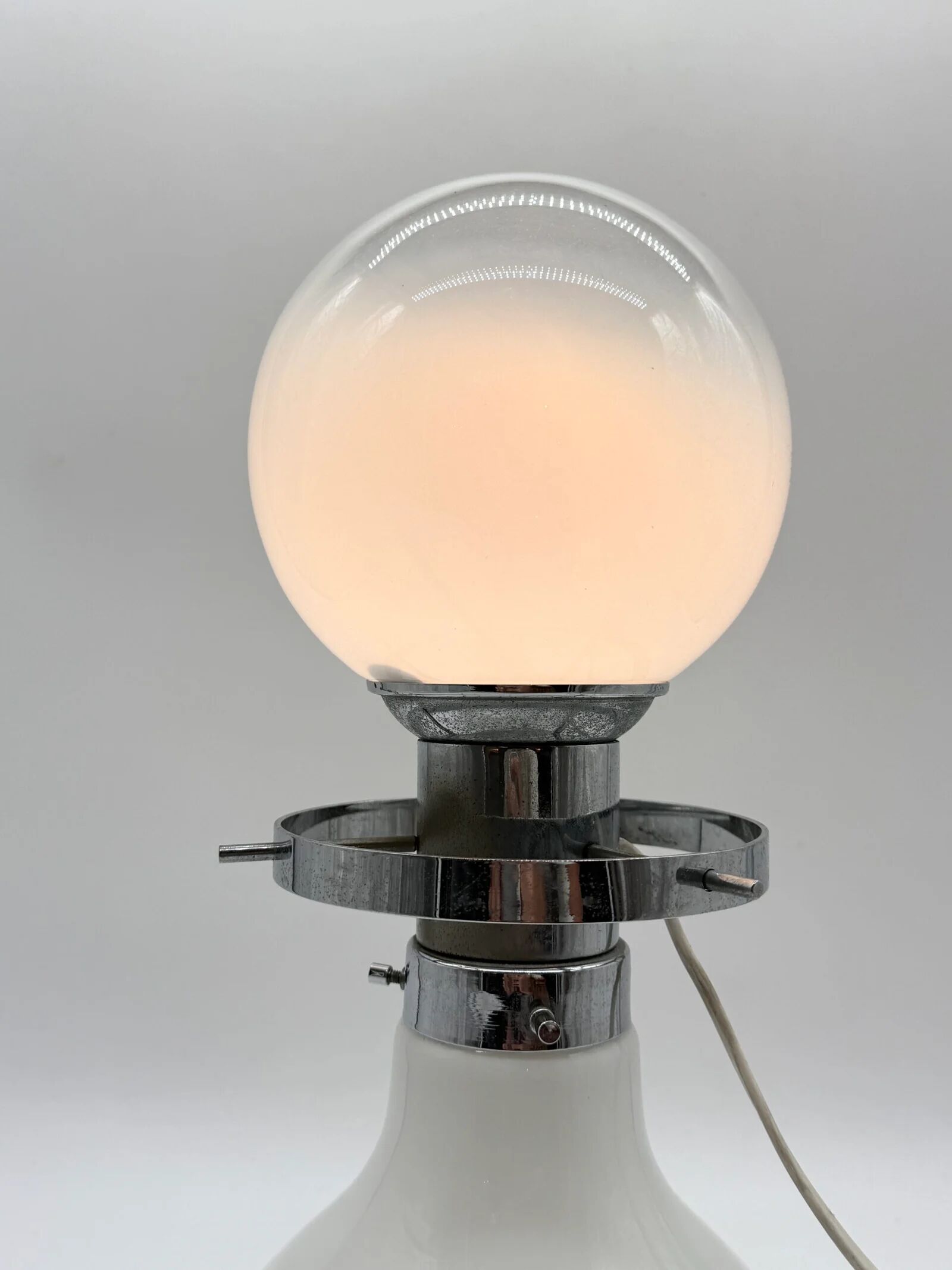 "Space Age" chrome table lamp, Italy 1970s