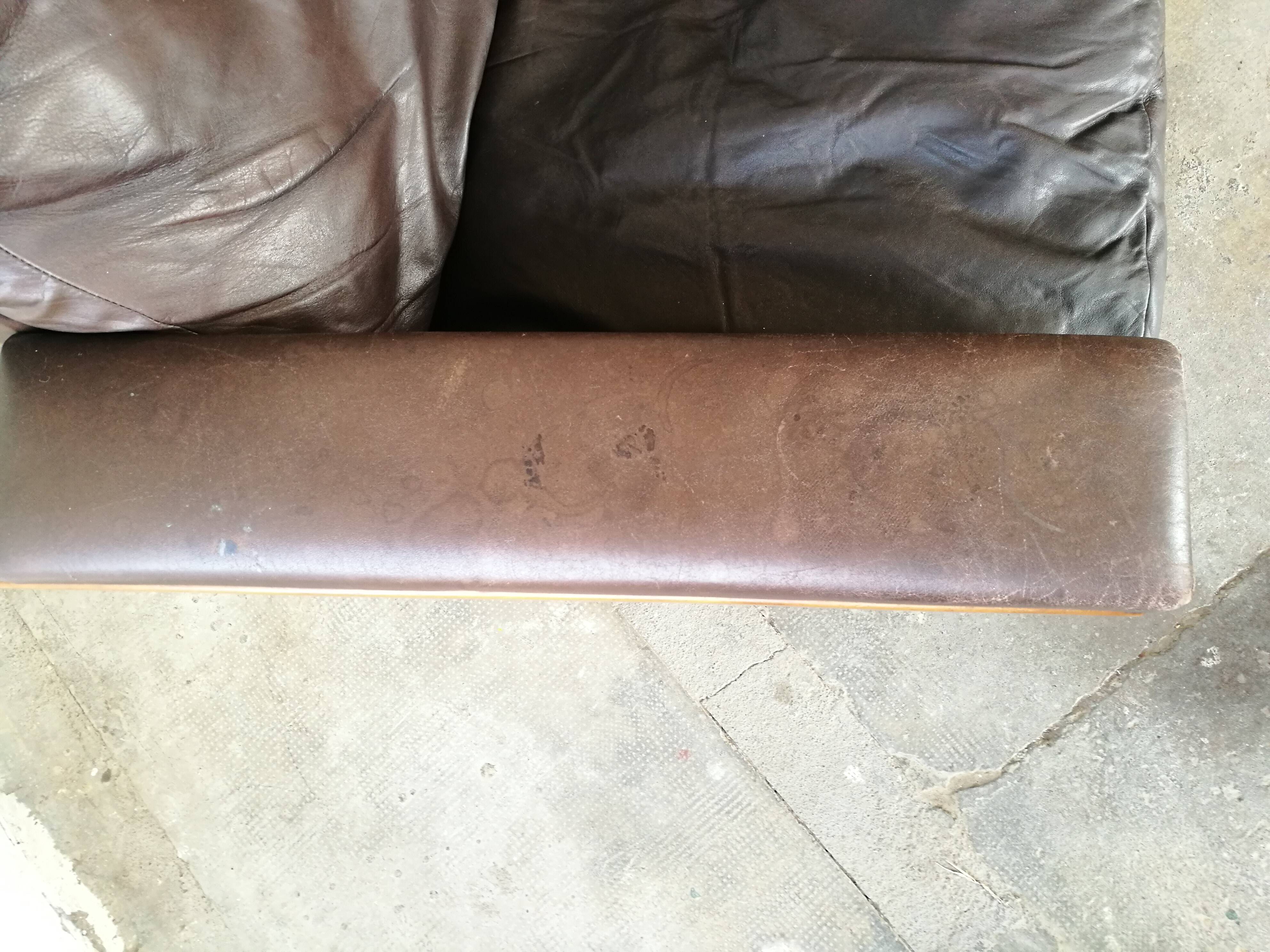 Leather armchair design 1980