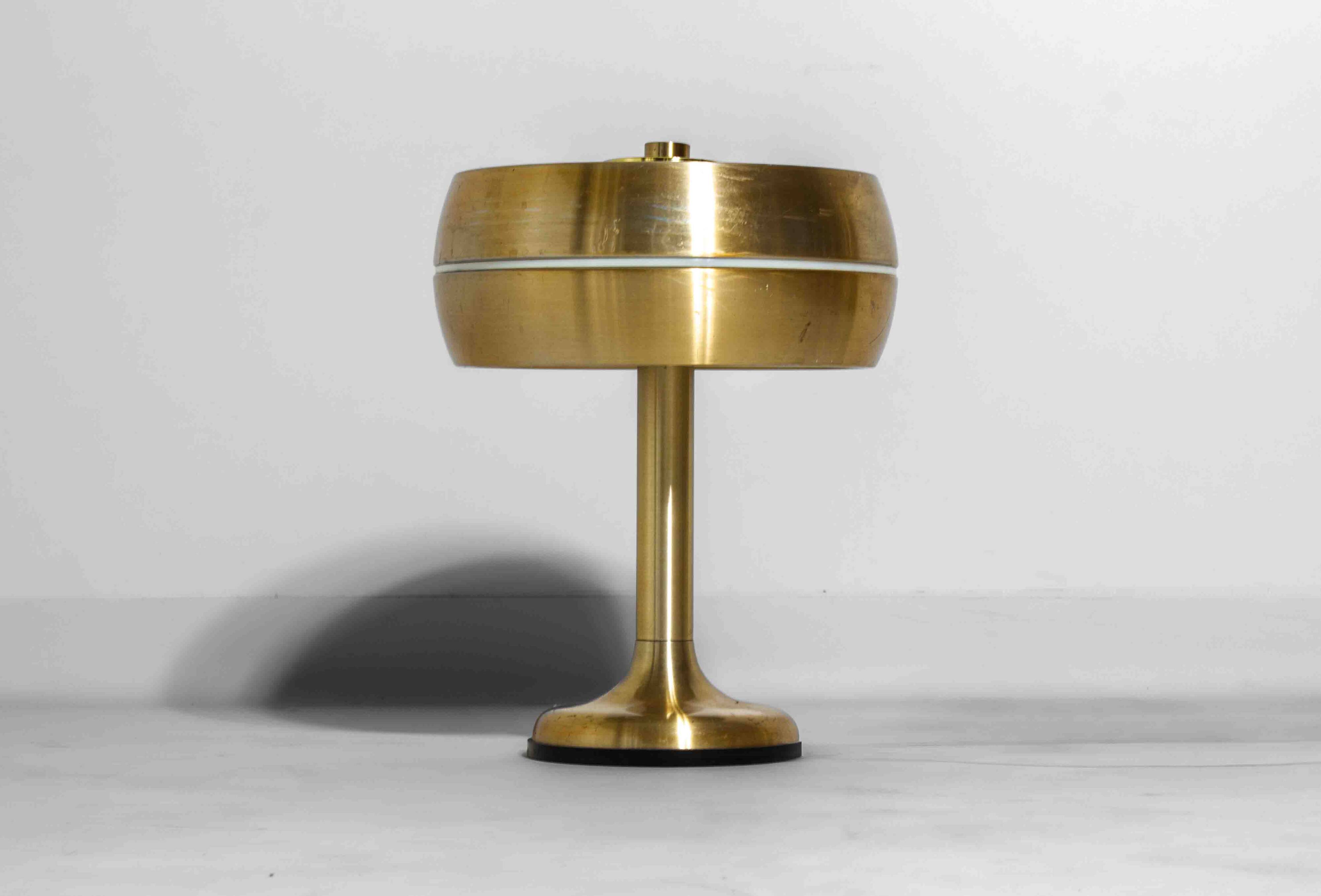 Italian brass table desk lamp with sculptural base and glowing band, 1960s