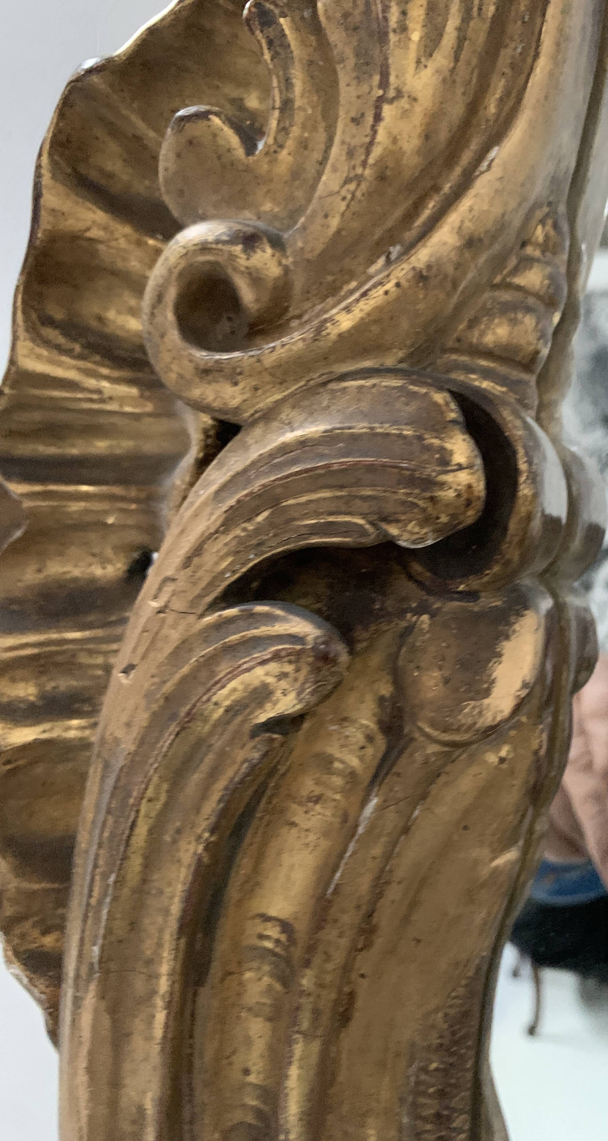 Louis XV mirror in carved gilded wood, late 18th century