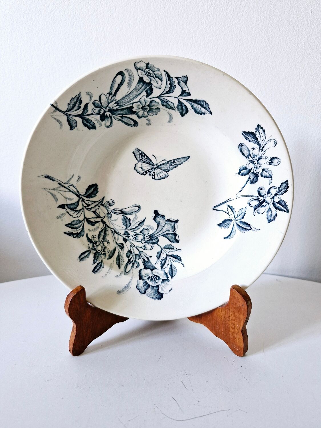 4 antique deep plates model Jasmin Badonviller