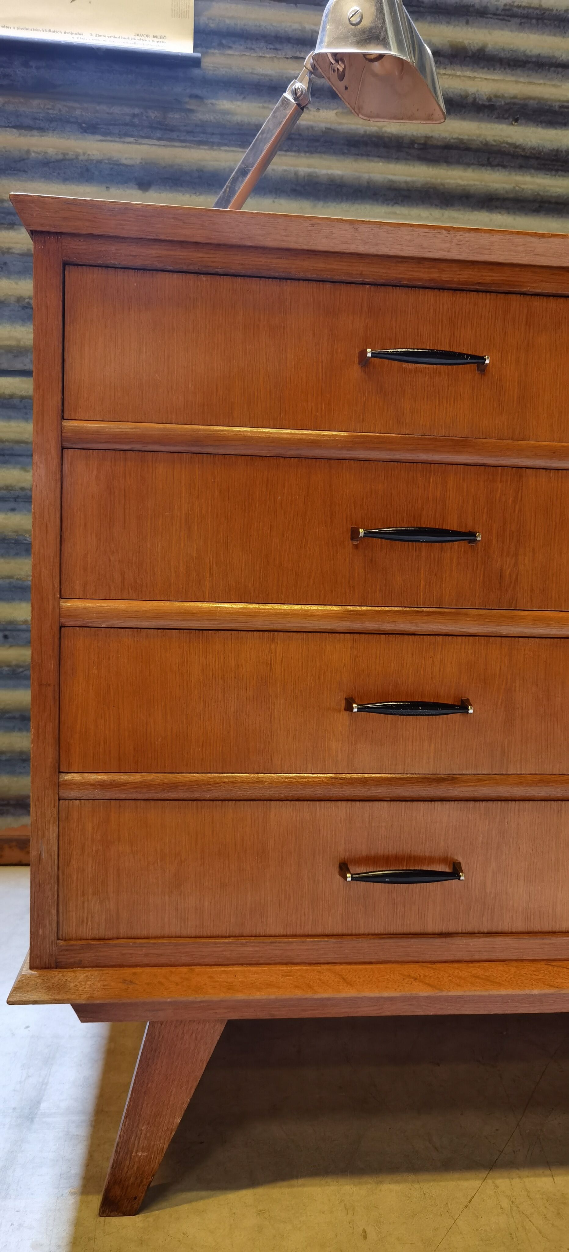 Buffet feet french compass 1970