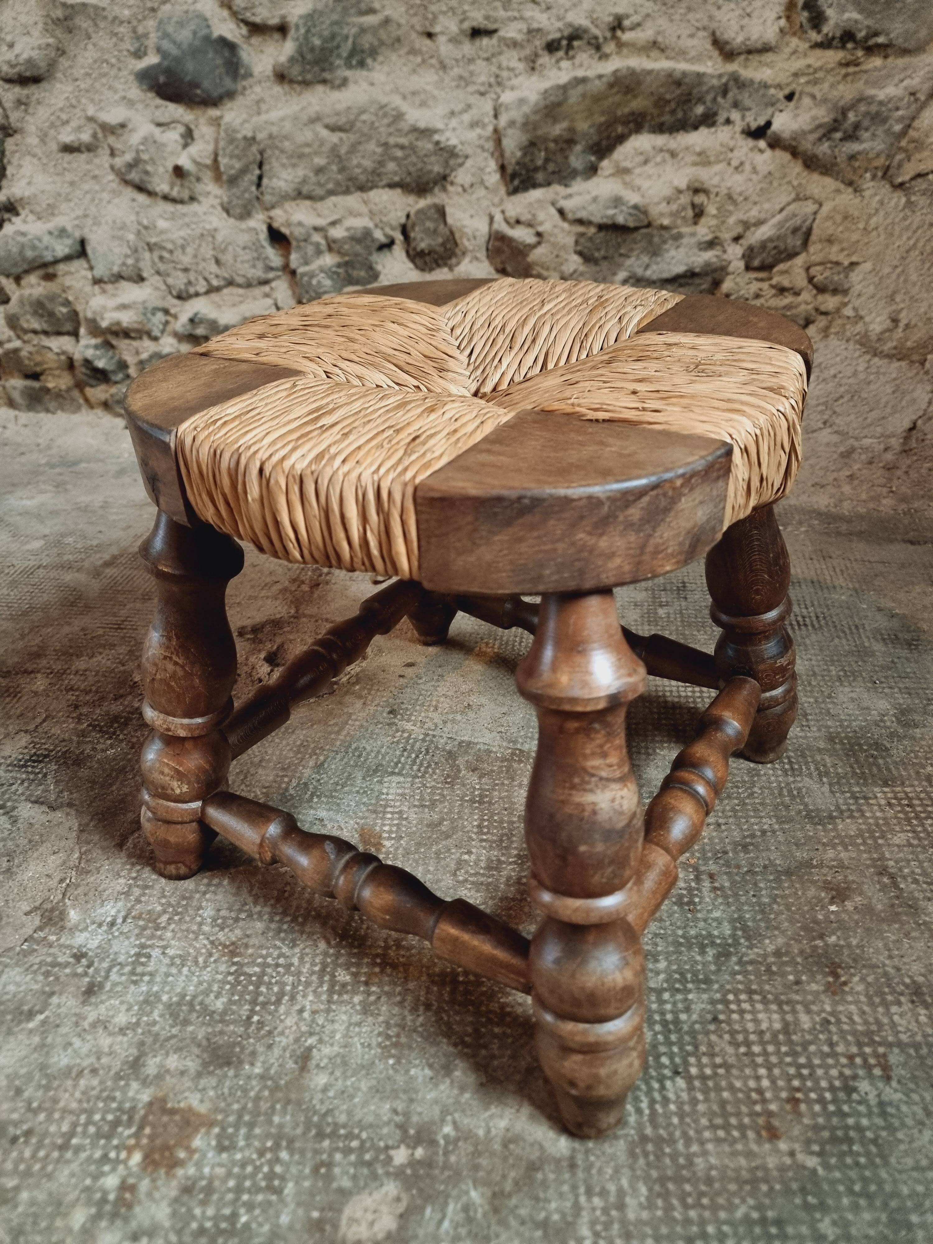 Vintage beechwood stool with straw seat – France, 1950s
