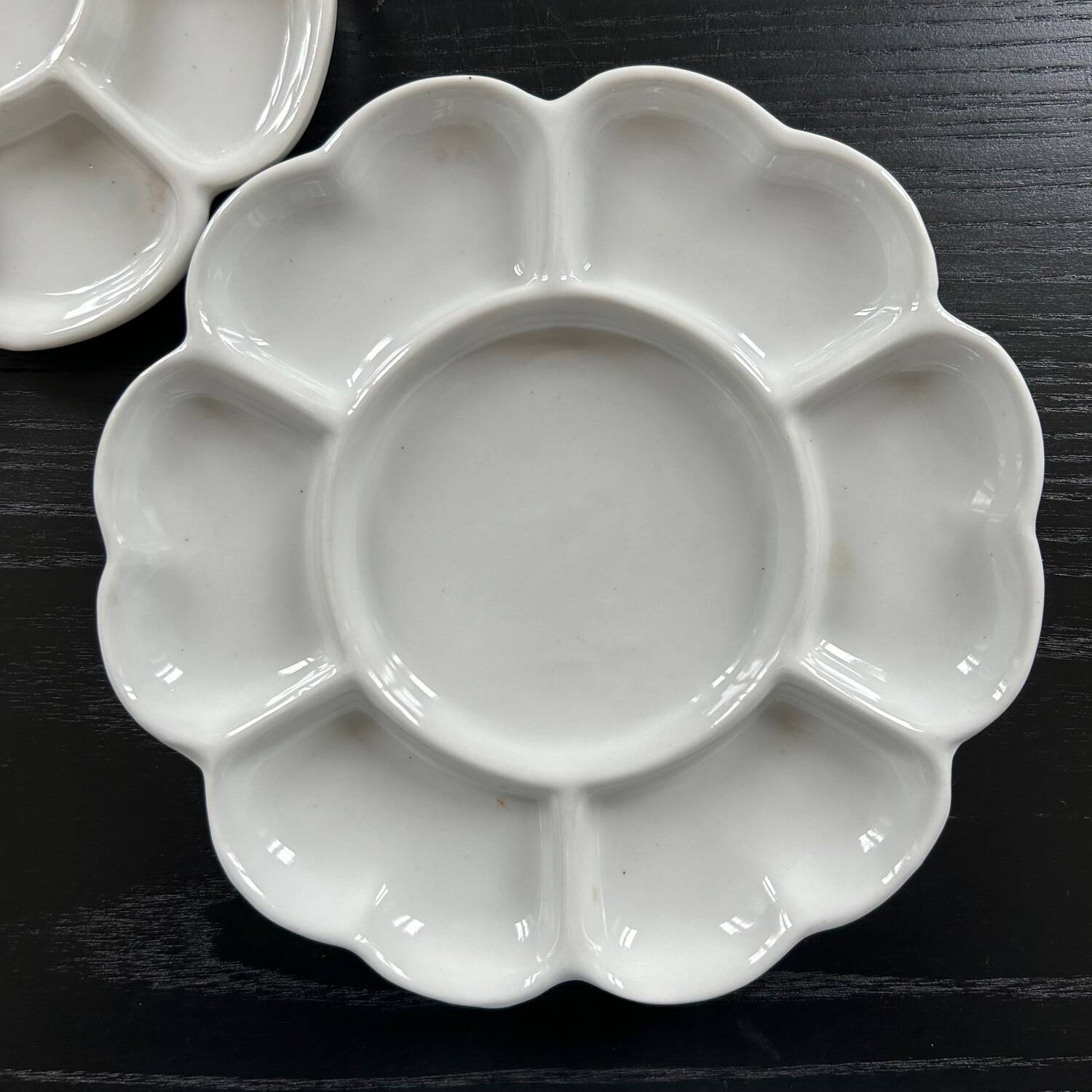 Pair of porcelain flower dishes