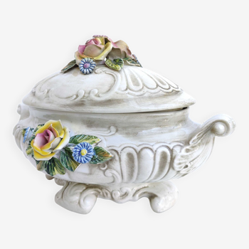 Capodimonte Italian porcelain floral soup tureen