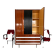 Armoire vintage italienne, noyer, bois cannelé, pieds en laiton années 1950.