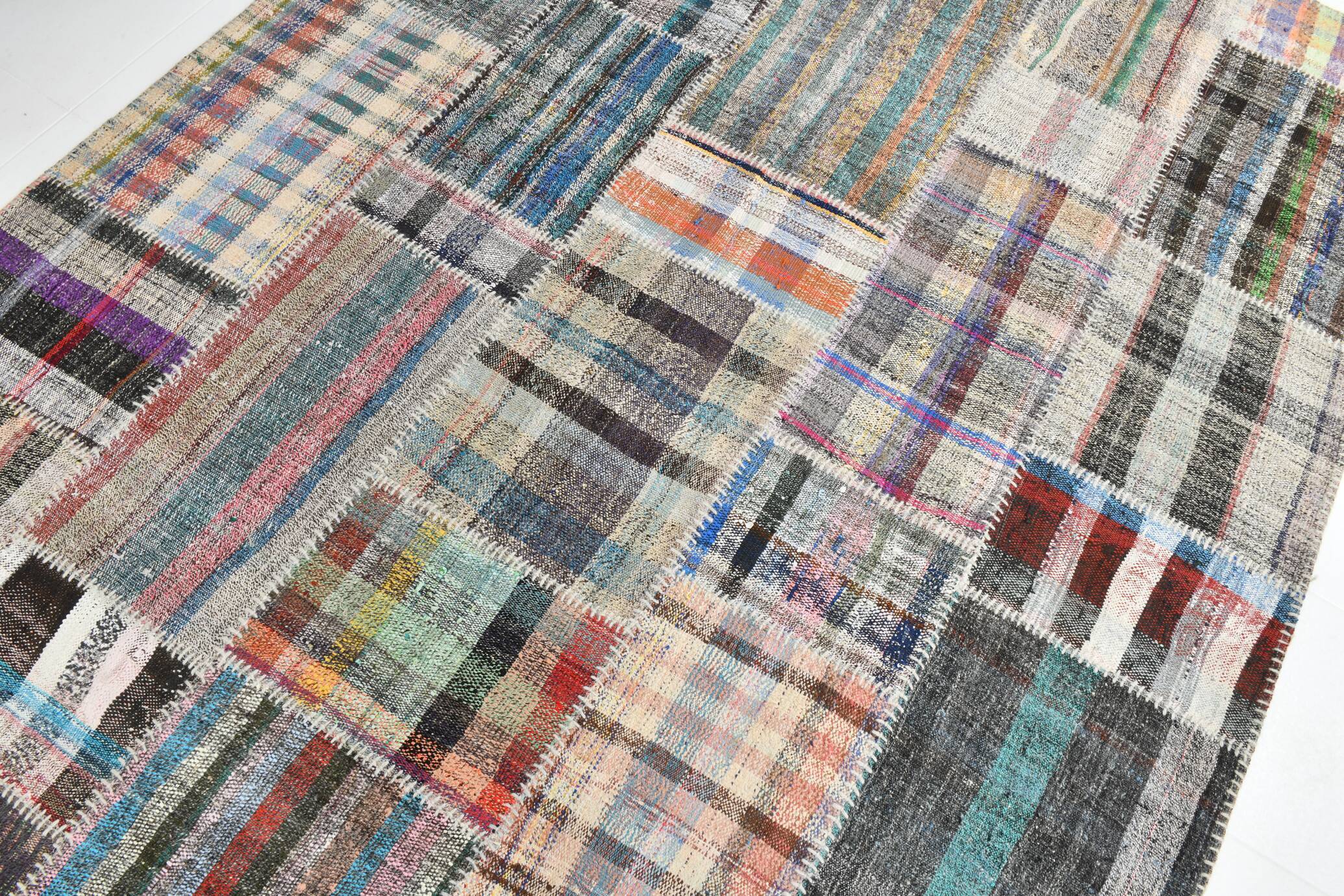 Flatweave ethnic kilim rug 212x302