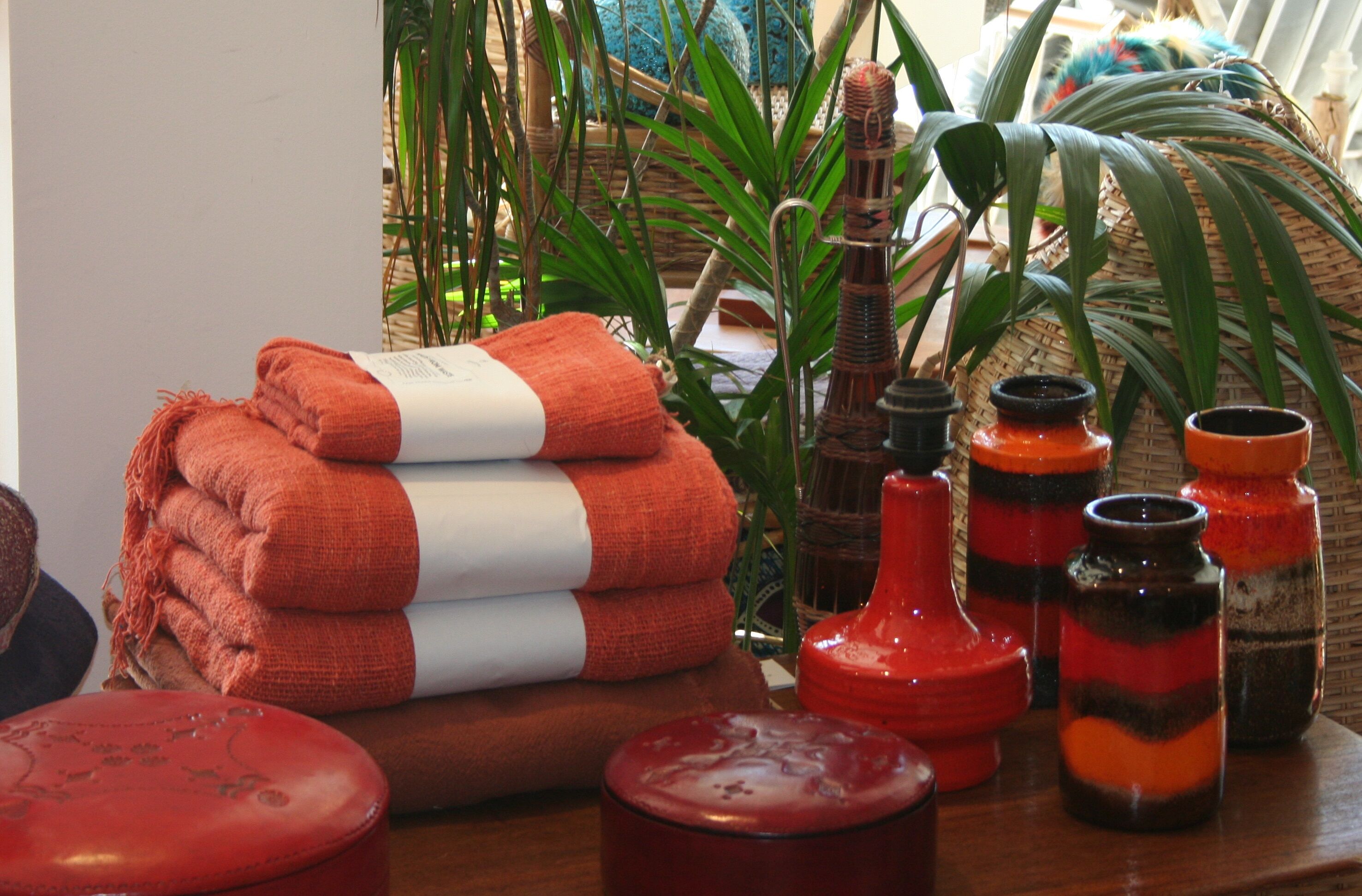 Seventies orange ceramic lamp