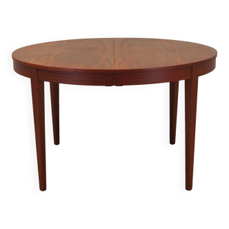 Round mahogany table, Danish design, 1970s, production: Denmark