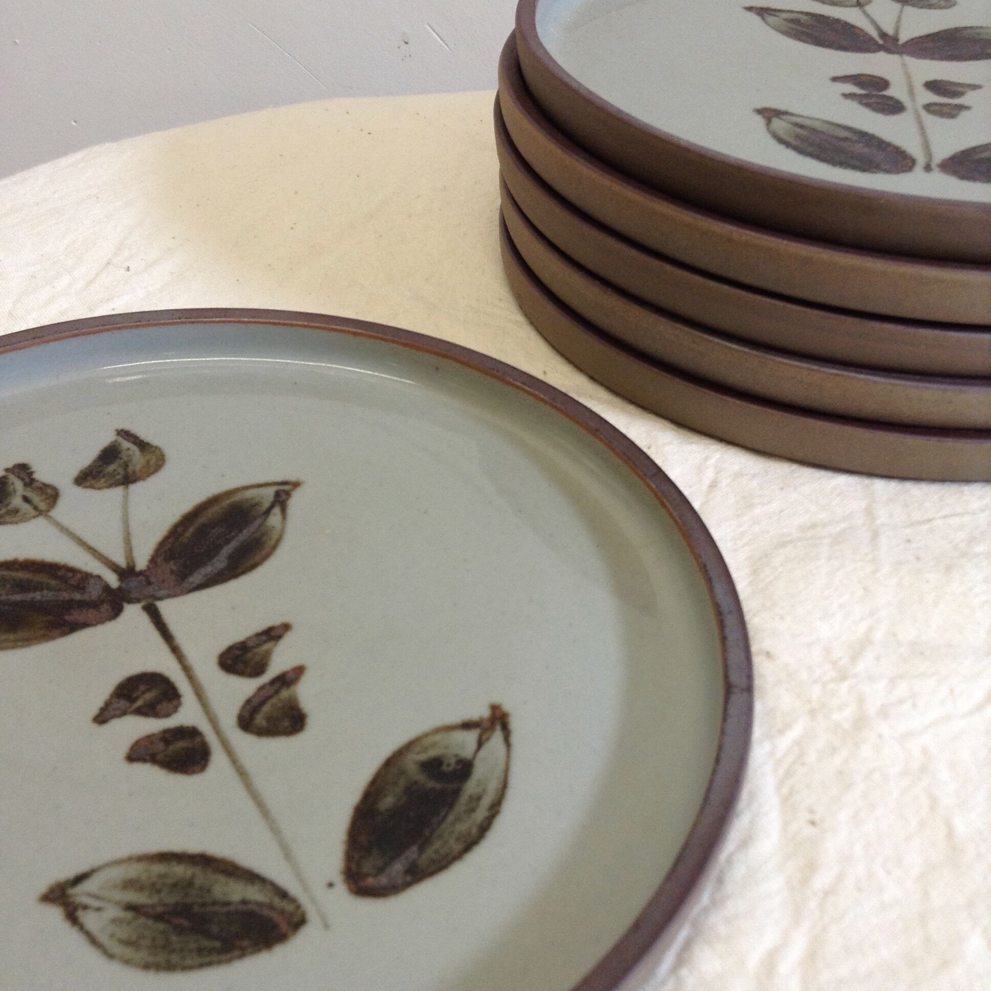 Stoneware plates