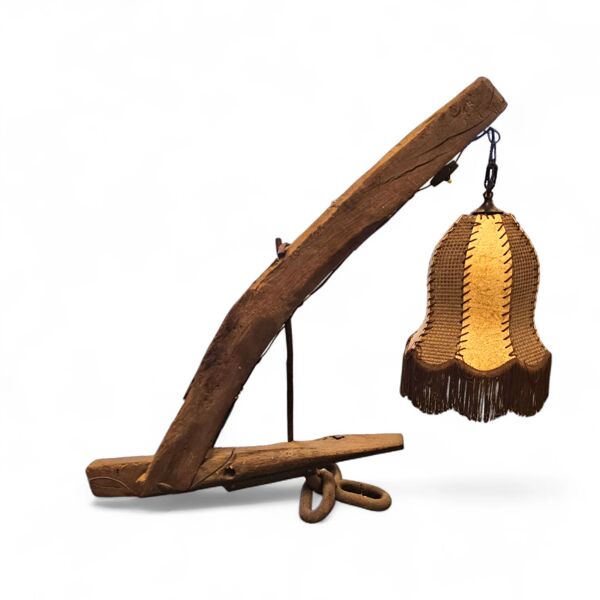 Lampe sur pied style ferme / outils agricoles années 1960