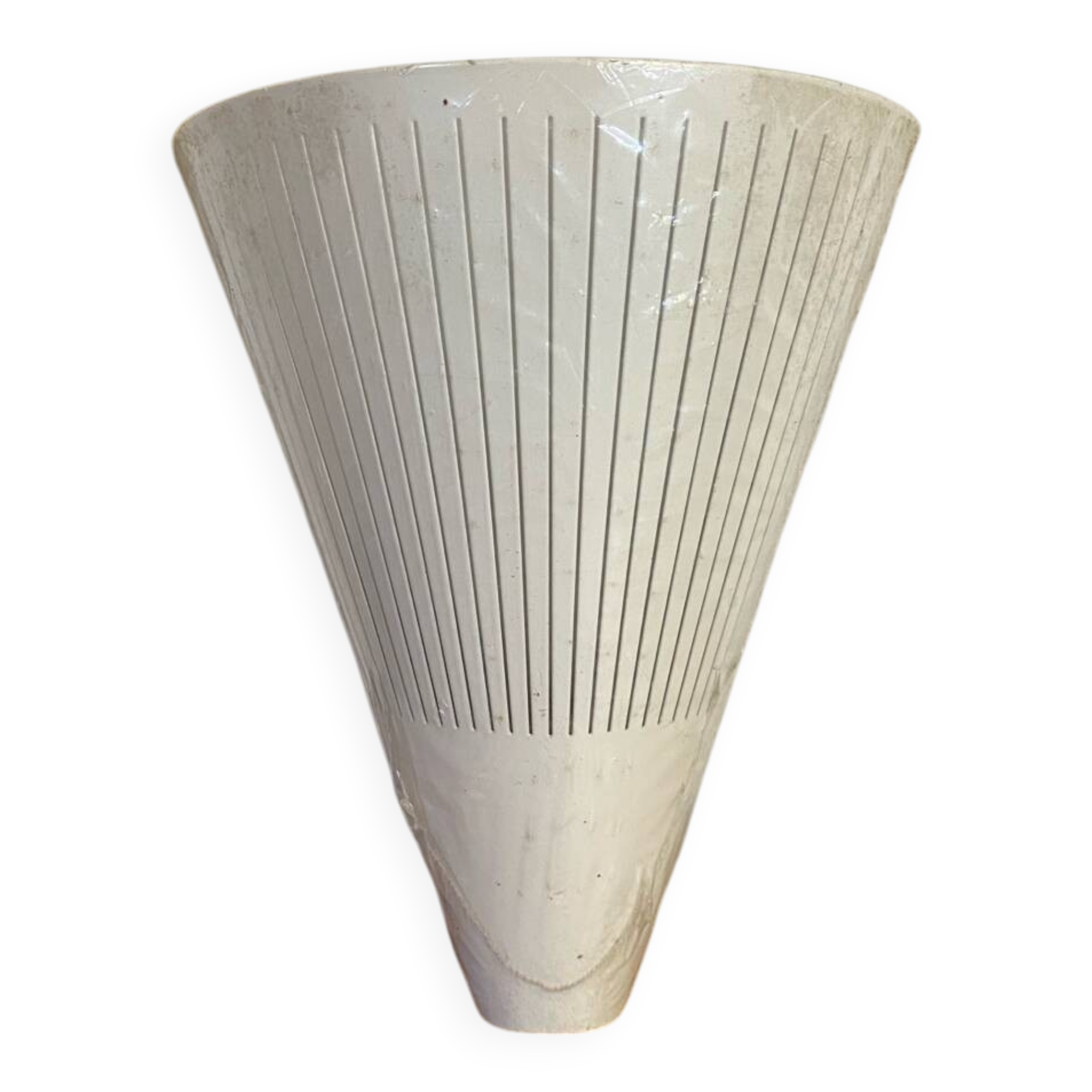 Antique KLYKA white metal wall light