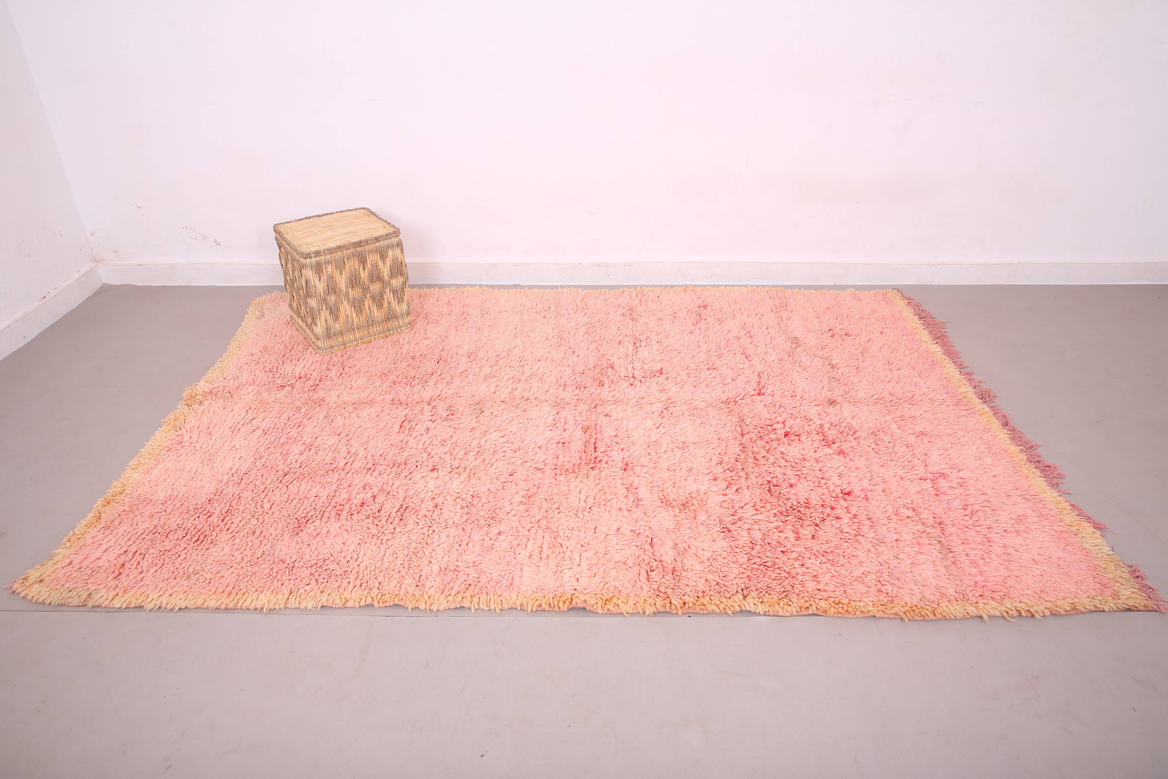 181 x 269 cm